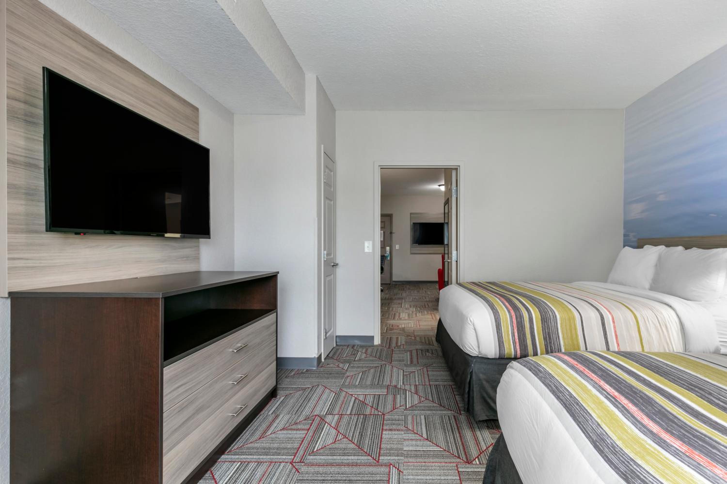 Suite with Two Queen Beds - Accessible/Non-Smoking - Photo 1