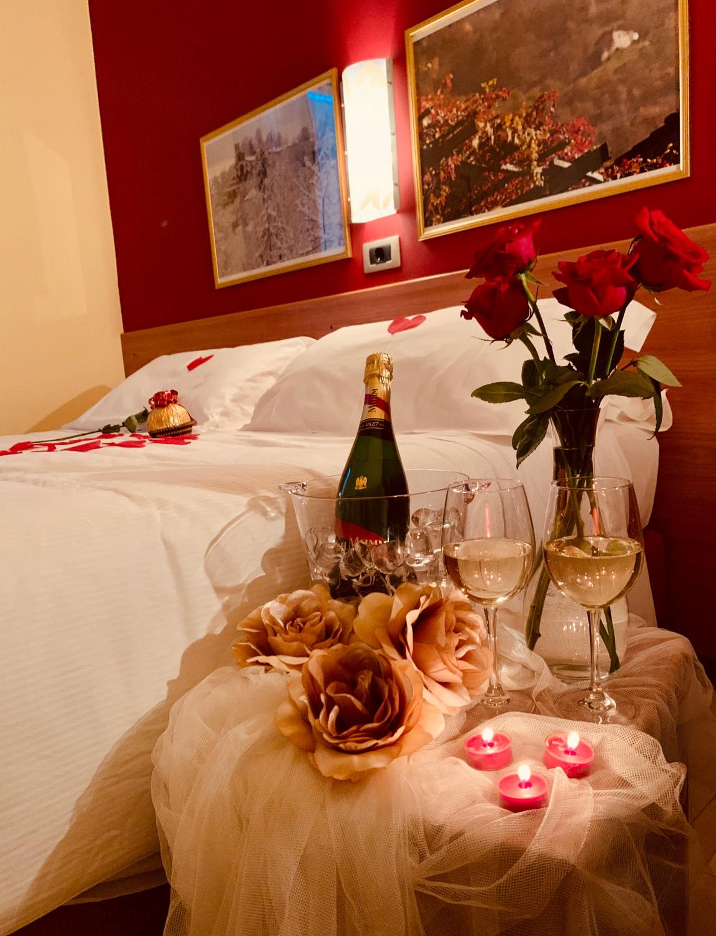 Standard Double Room - Photo 7