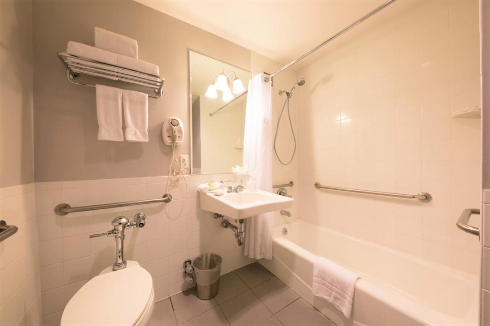 Double Room - Disability Access - Photo 3