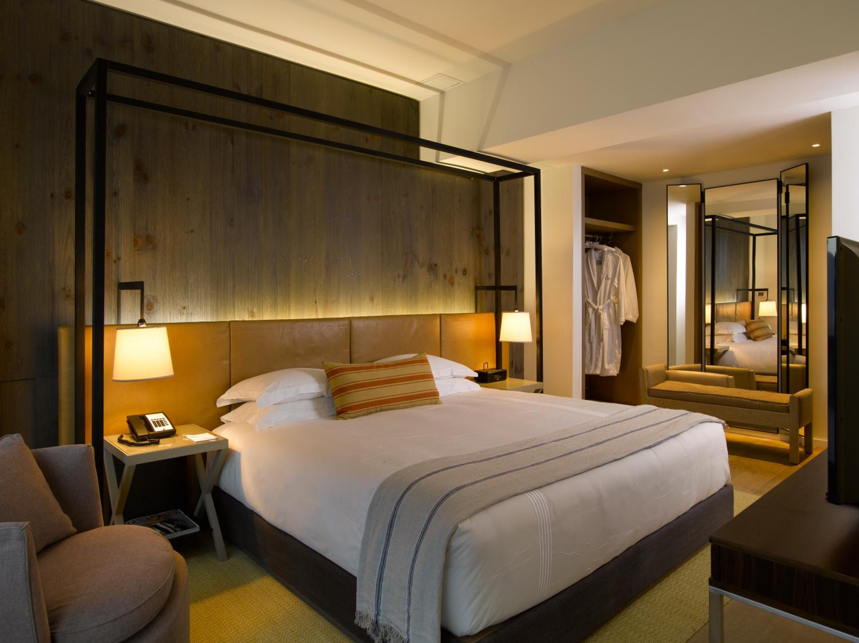Victor Penthouse Suite - Photo 3