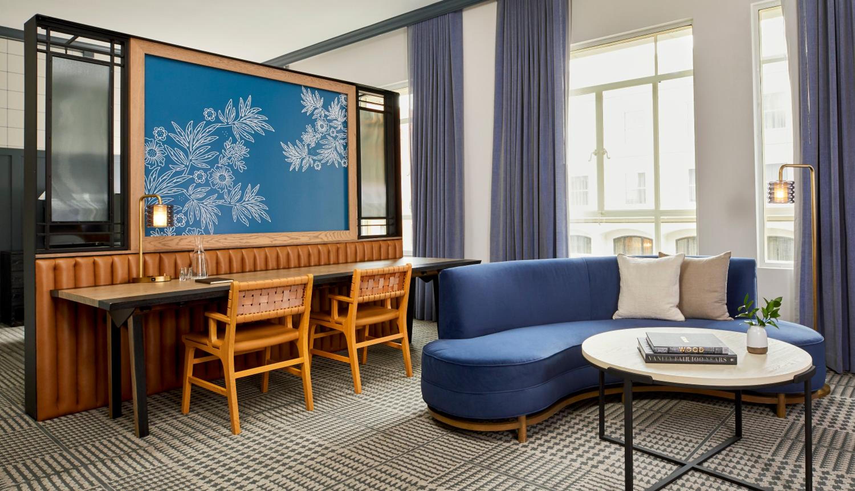 Luxury King Suite