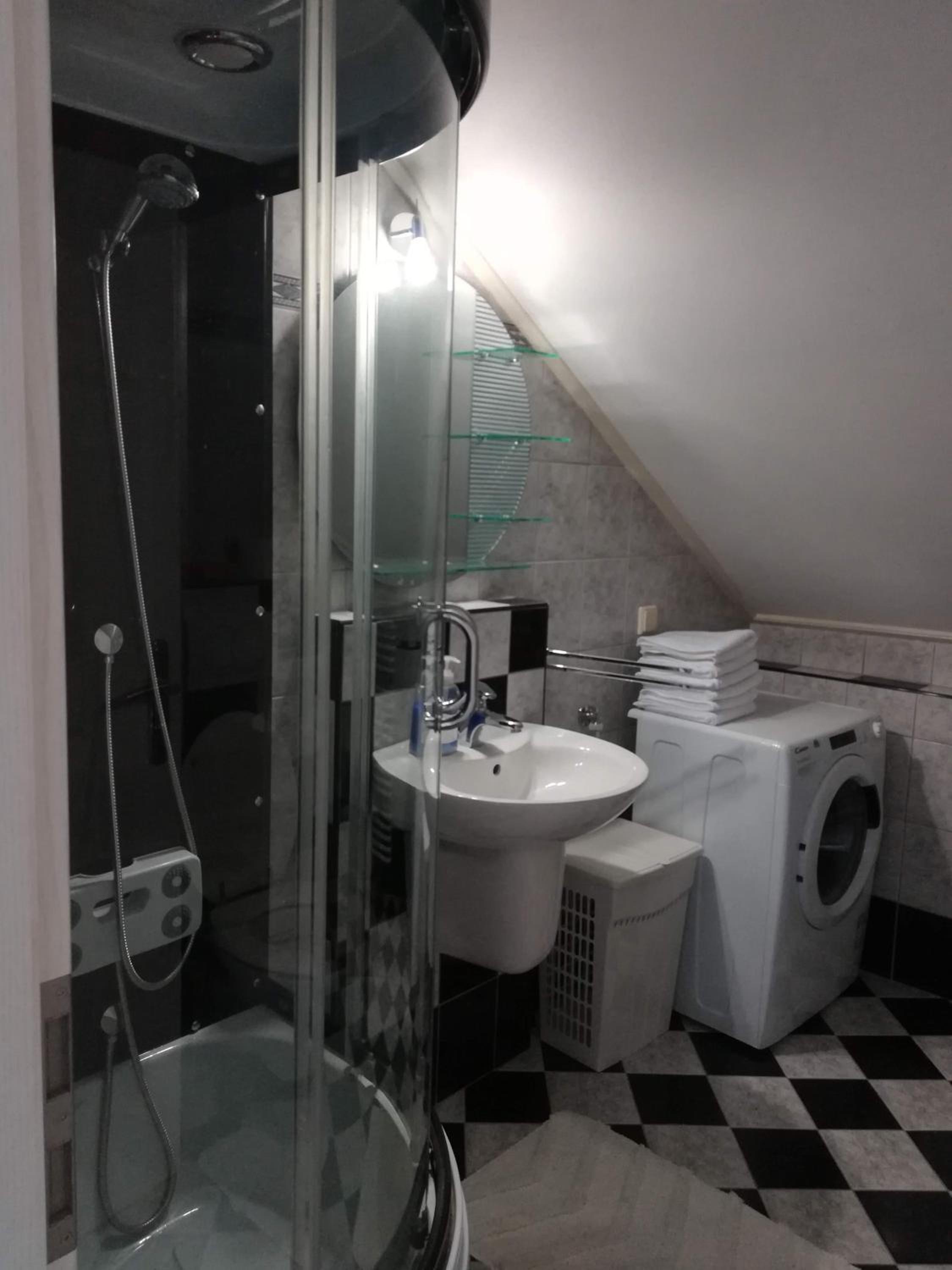 Three-Bedroom Apartment - Photo 10