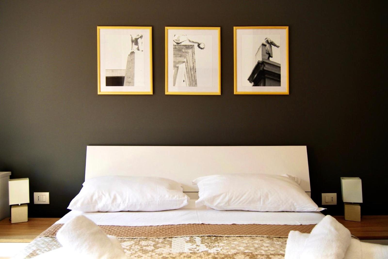 Deluxe Double Room with Balcony - Photo 2