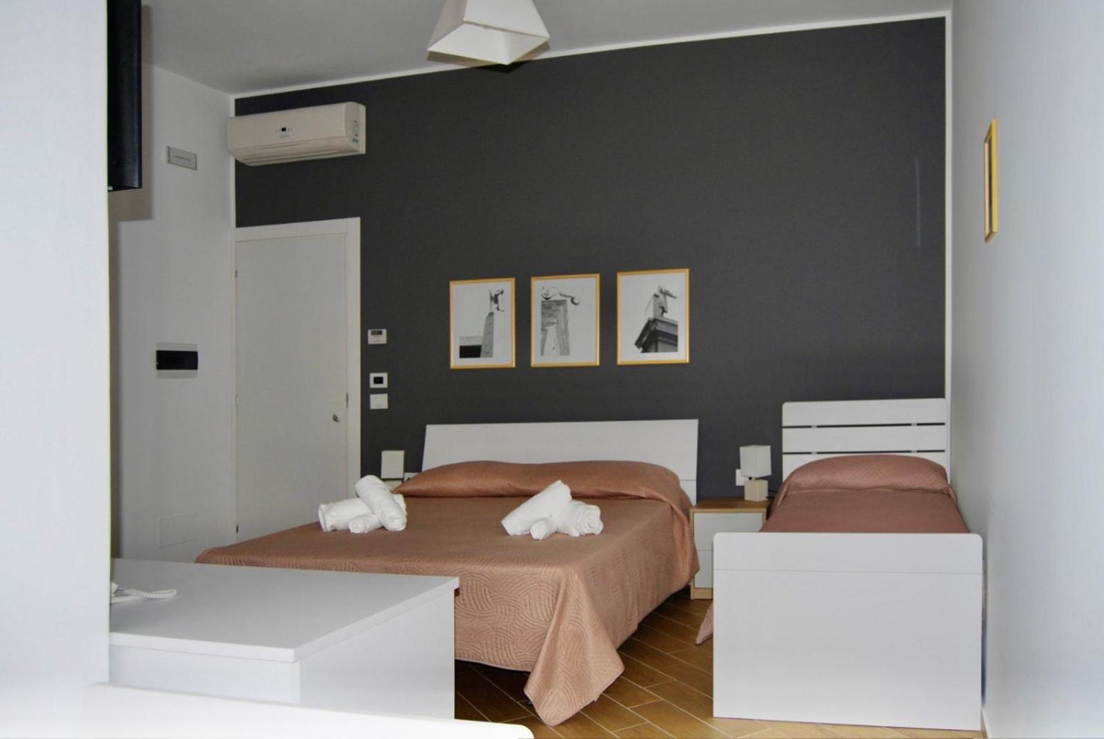 Deluxe Quadruple Room - Photo 2
