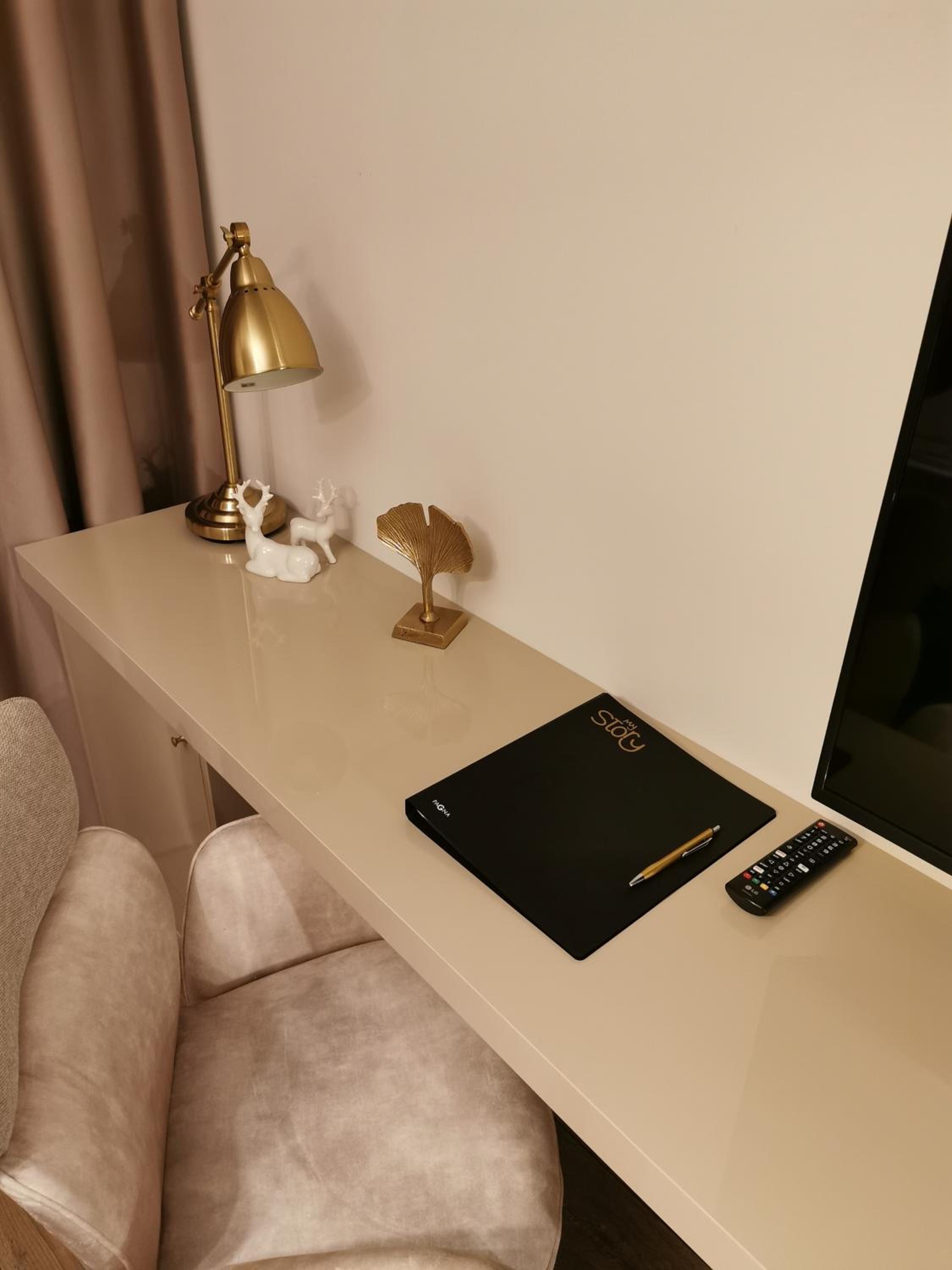 One-Bedroom Apartment - Photo 6