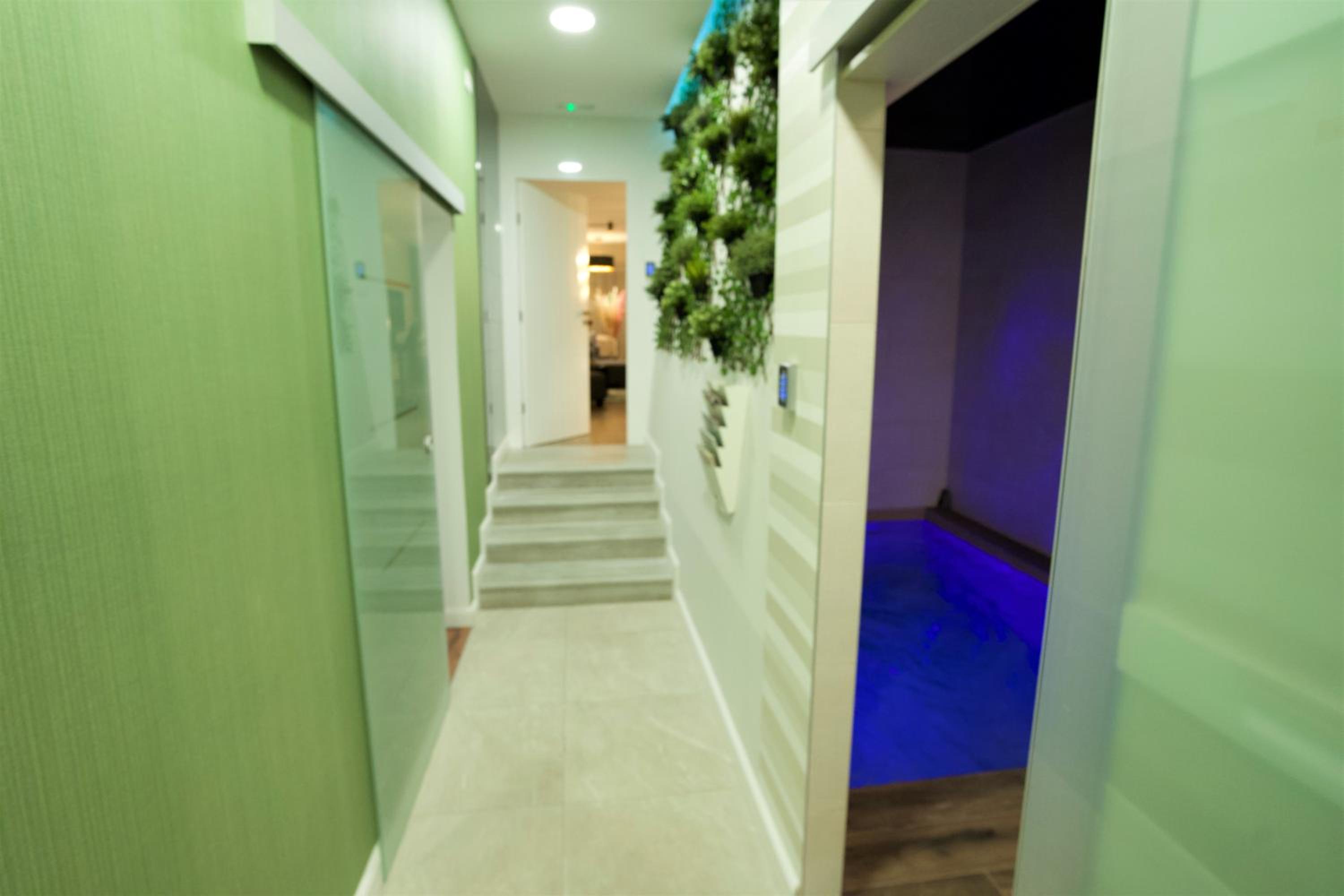 One-Bedroom Apartment - Photo 25