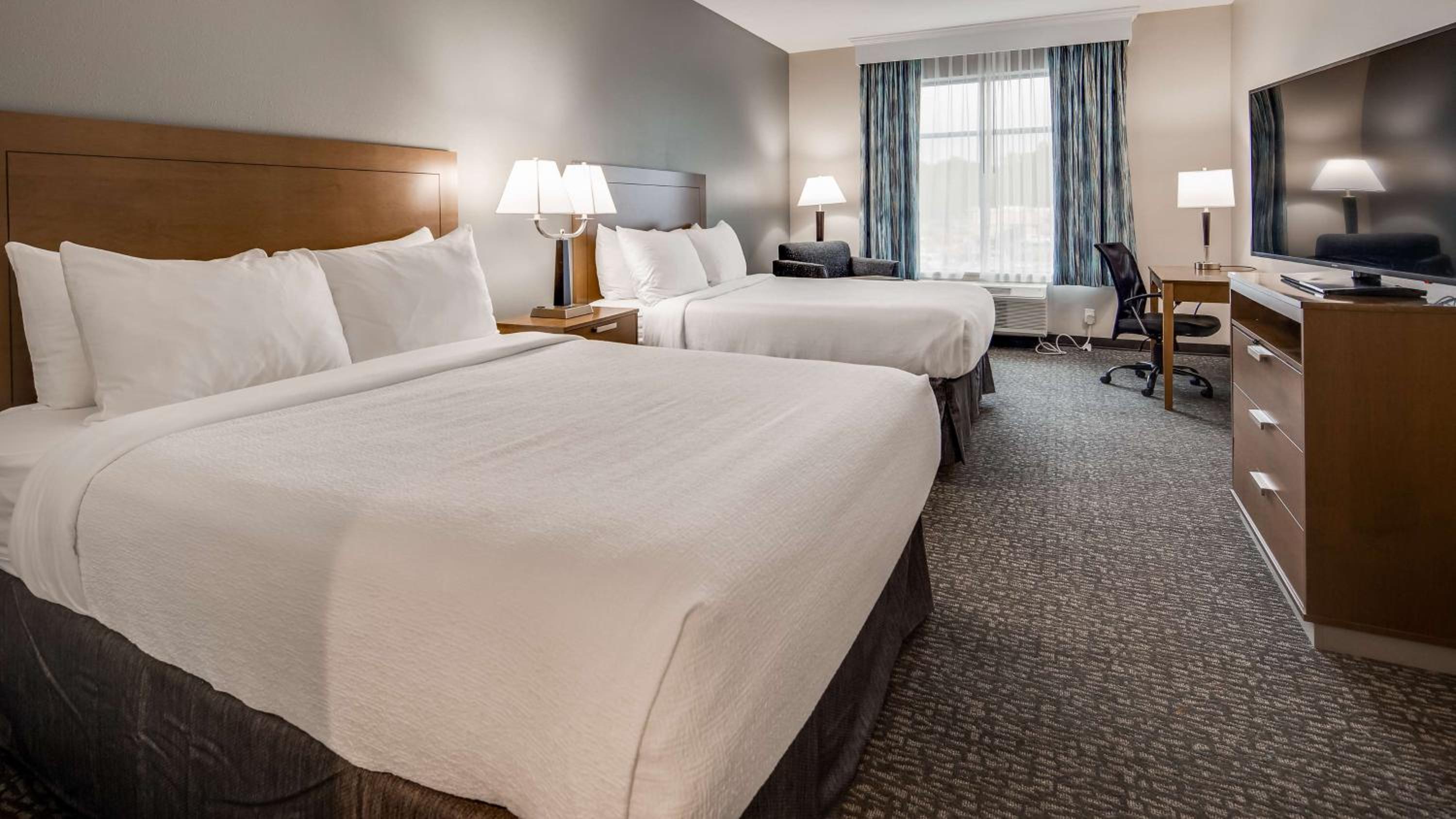Large Queen Room with Two Queen Beds