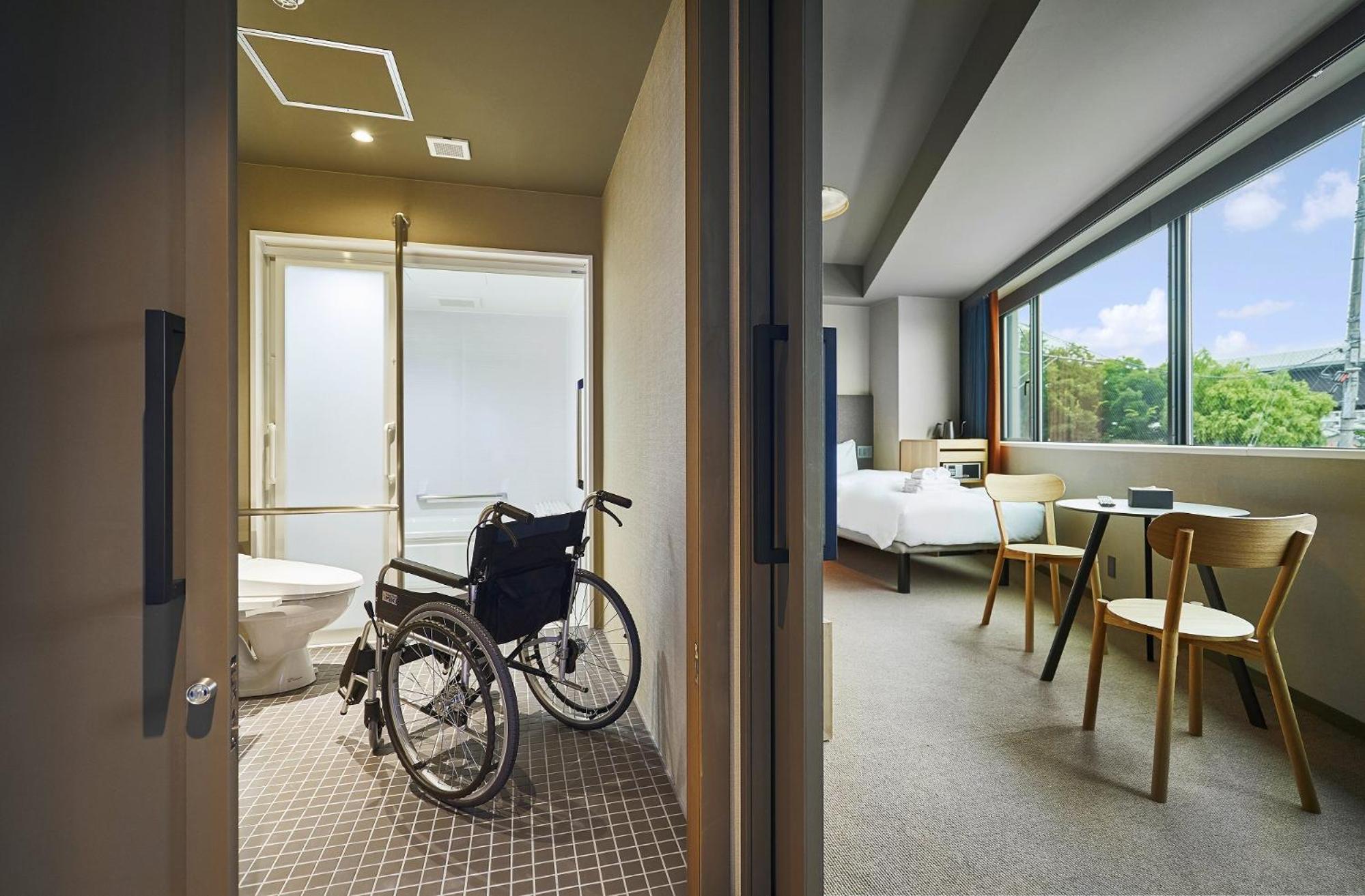 Twin Room - Disability Access - Photo 1