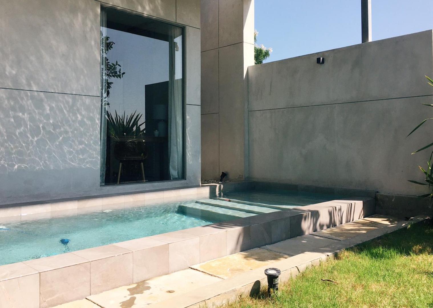 Deluxe Room With Private Pool - Photo 3