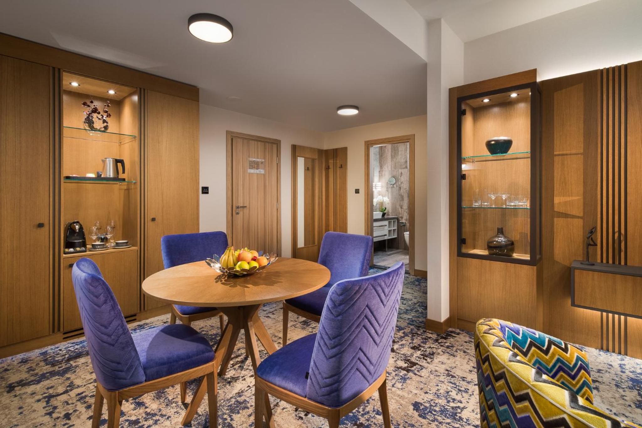 One-Bedroom Apartment - Photo 4