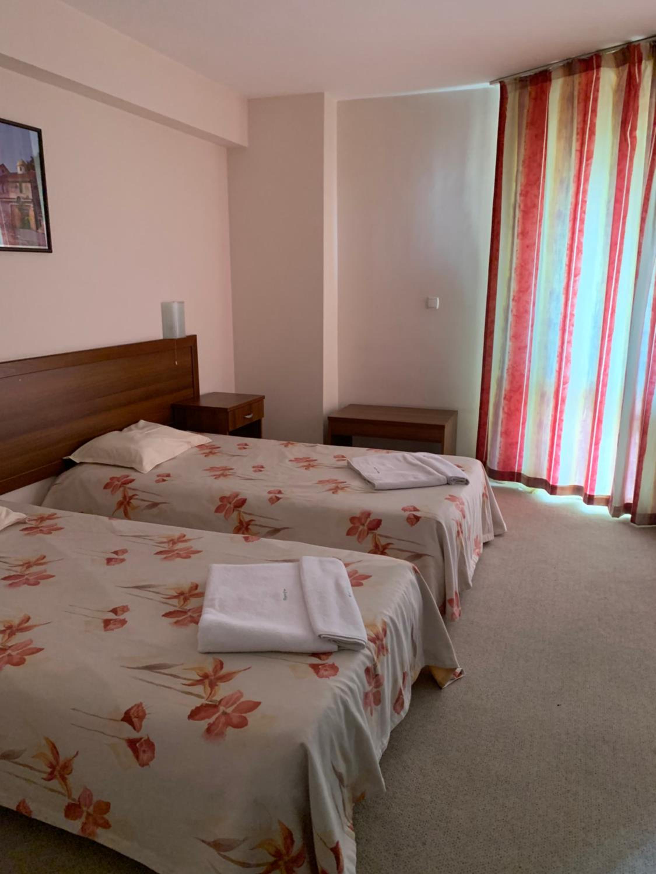 Standard Double Room - Photo 7