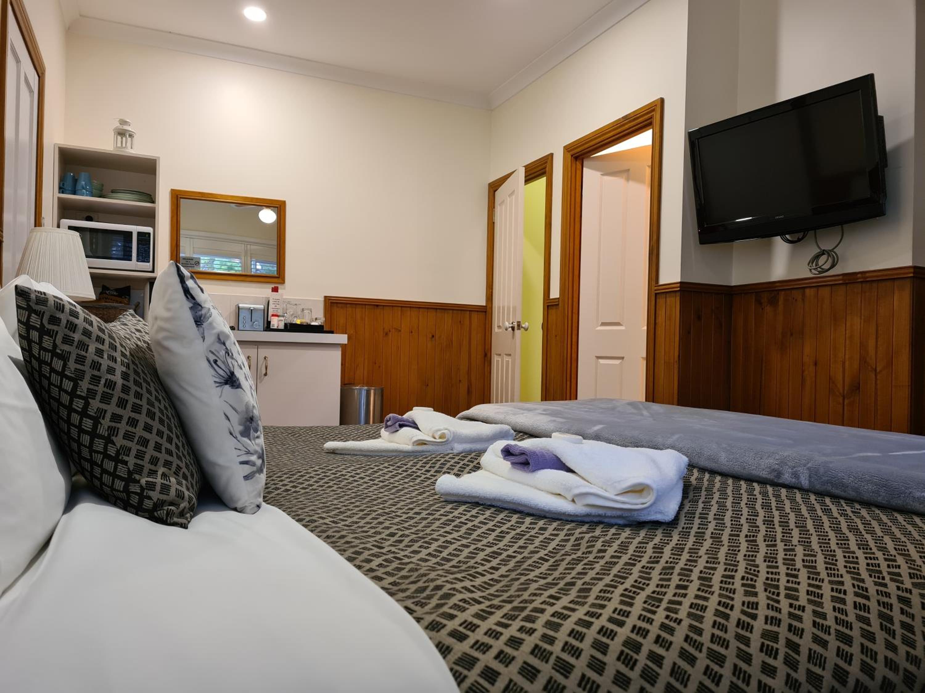 King Room with Garden View