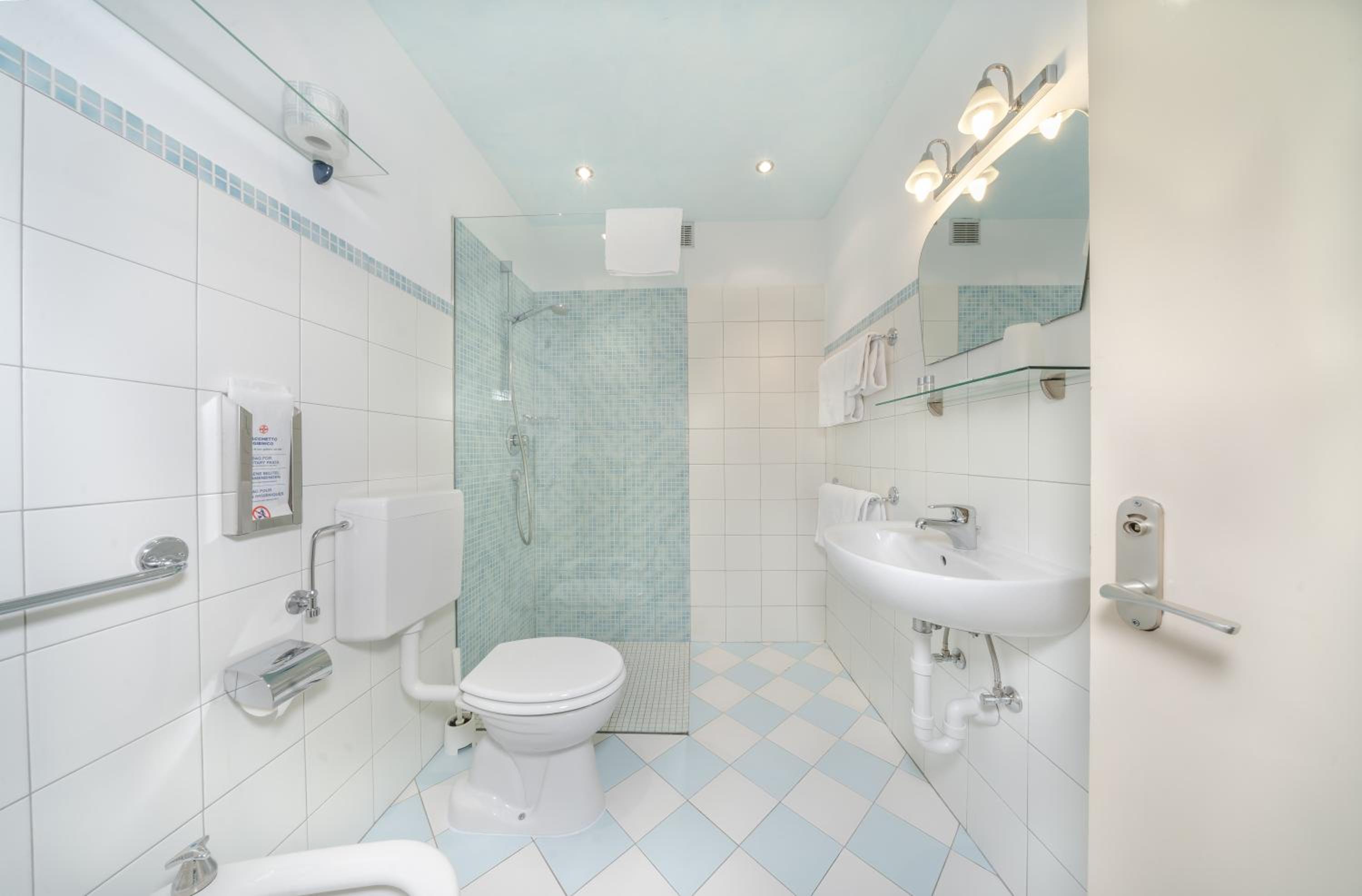 Double Room (3 Stars) - Photo 4
