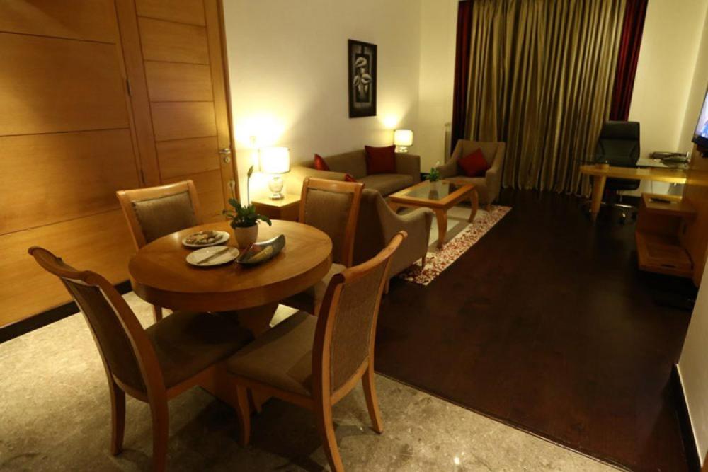 Suite with Pool View photo 1