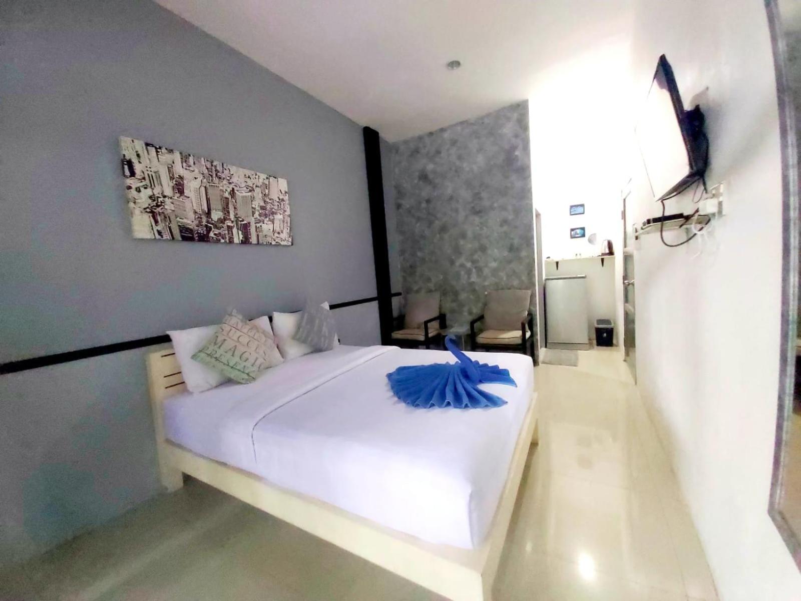 Deluxe Double Room photo 3