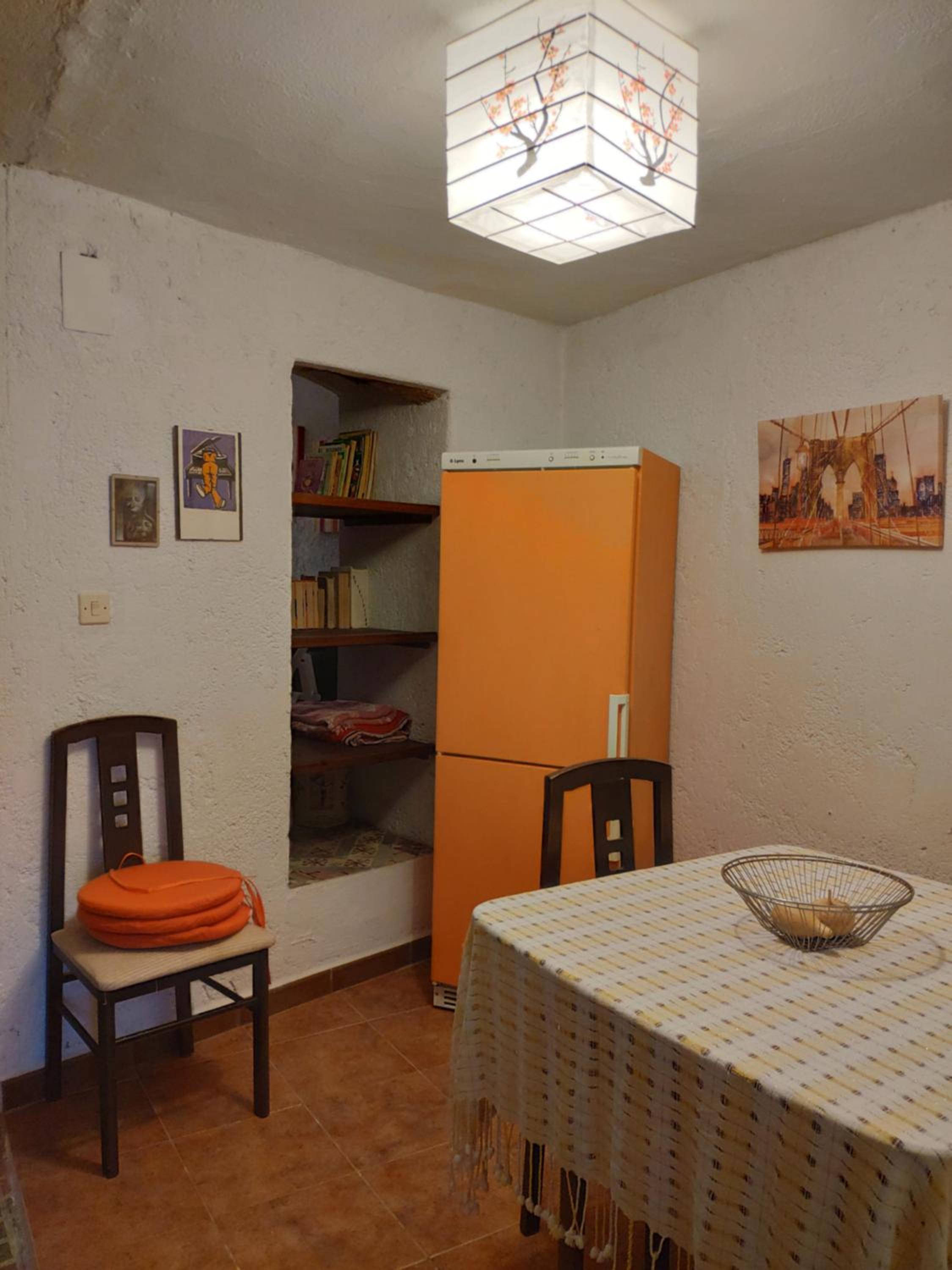 Two-Bedroom House - Photo 15