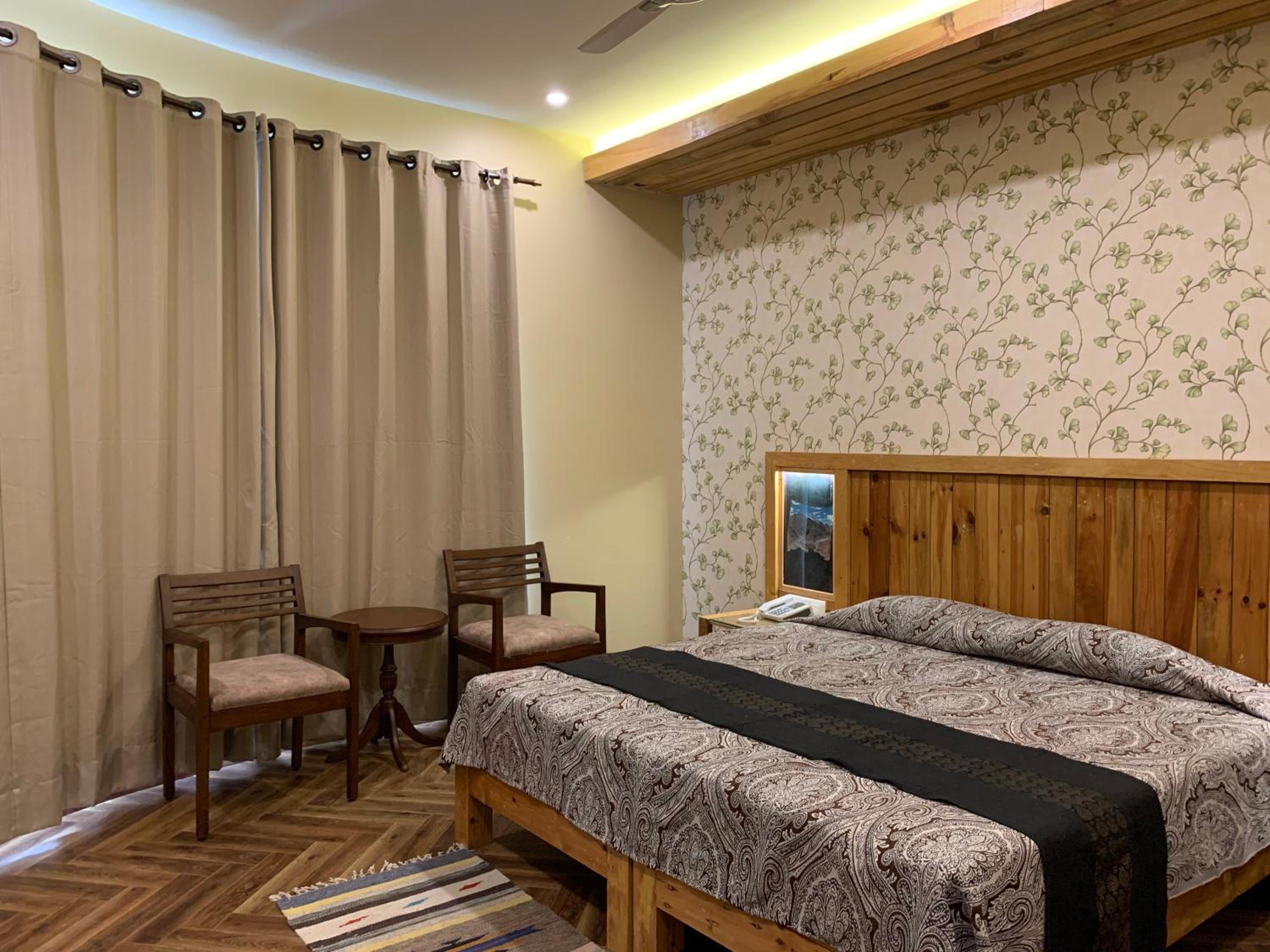 Super Deluxe Double Room photo 3