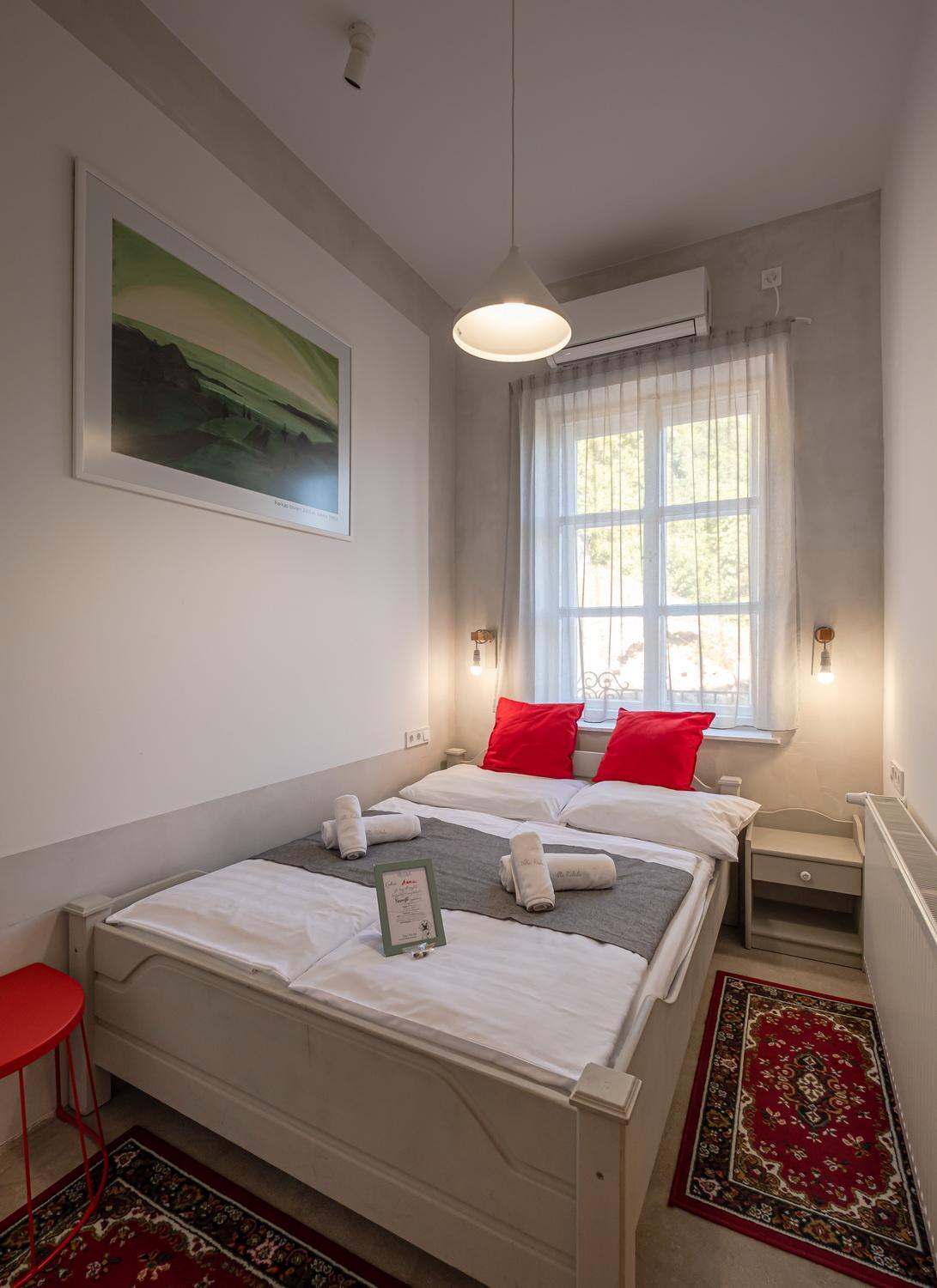 Budget Double Room photo 1