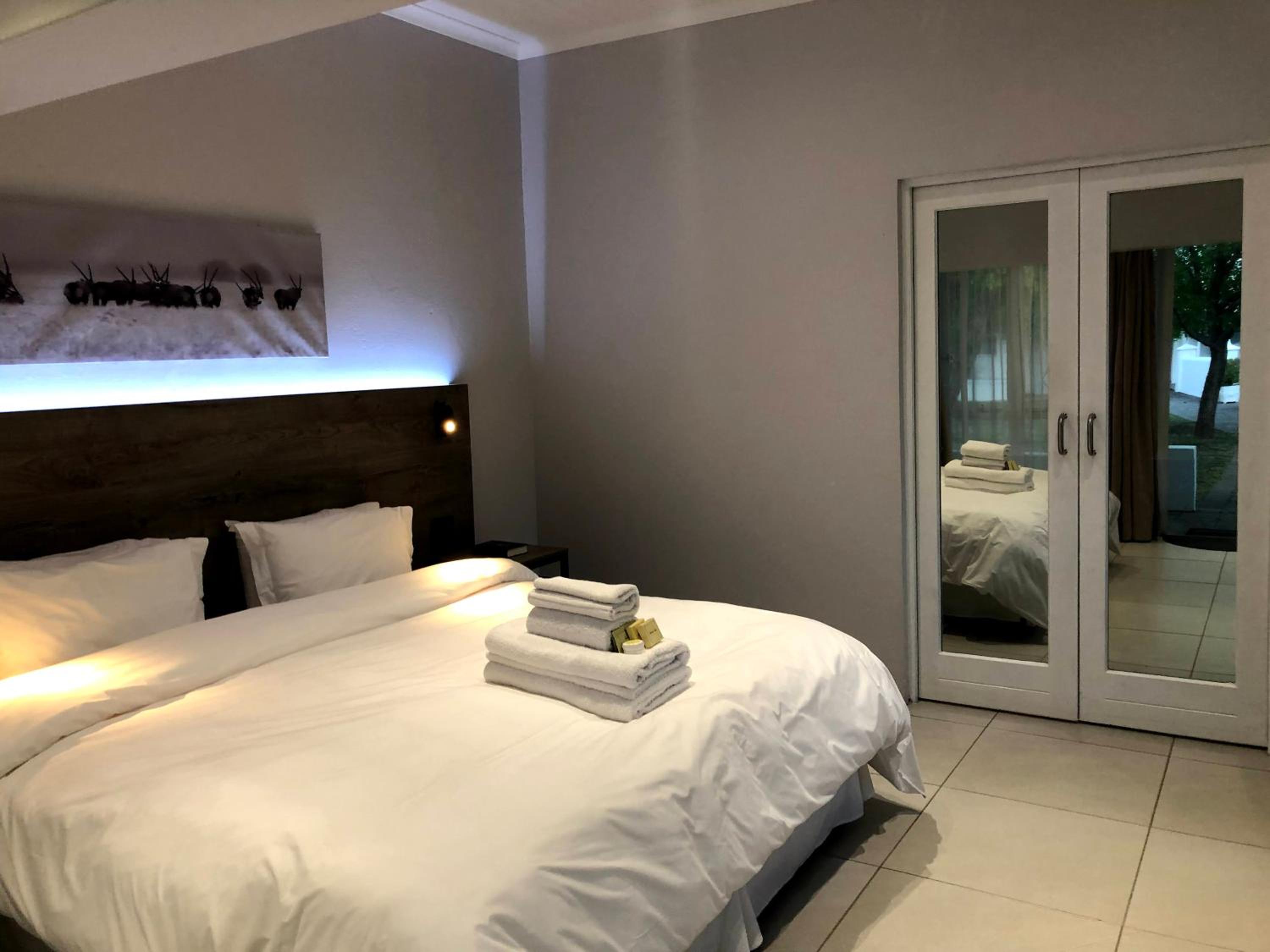 Superior Double or Twin Room - Photo 6