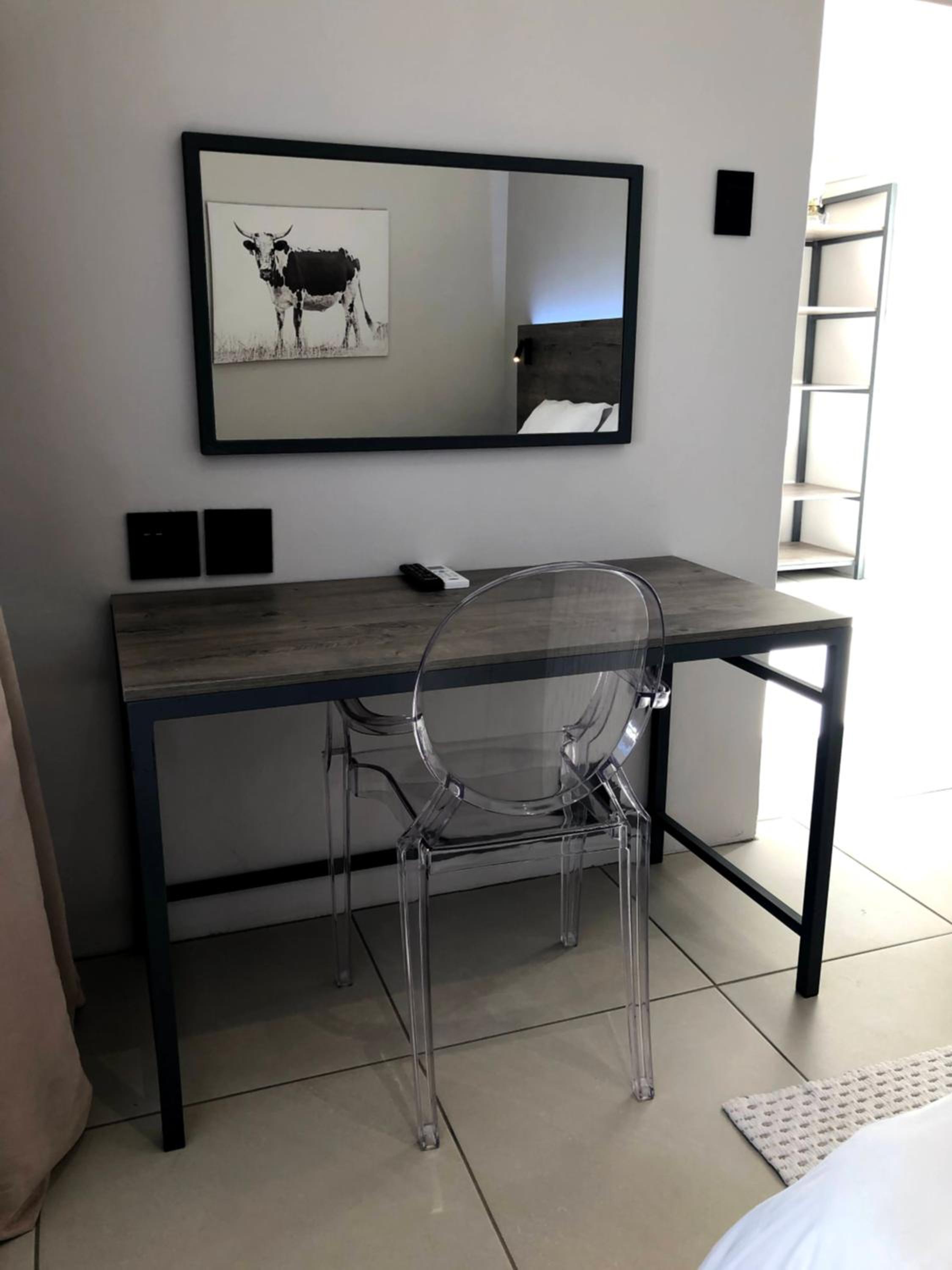 Superior Deluxe Double or Twin Room  - Photo 18