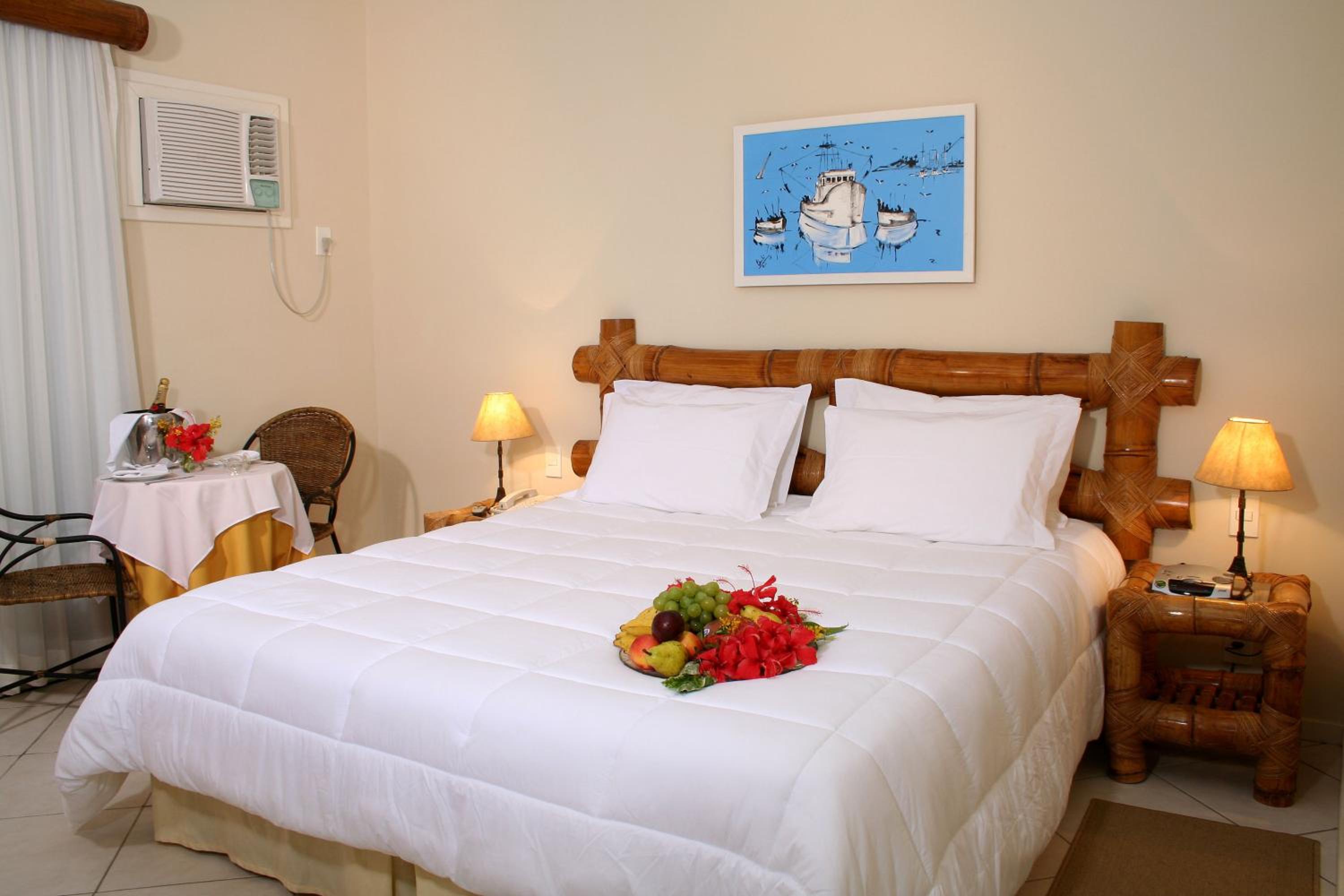 Deluxe Double Room with Hot Tub and Side Sea View photo 1