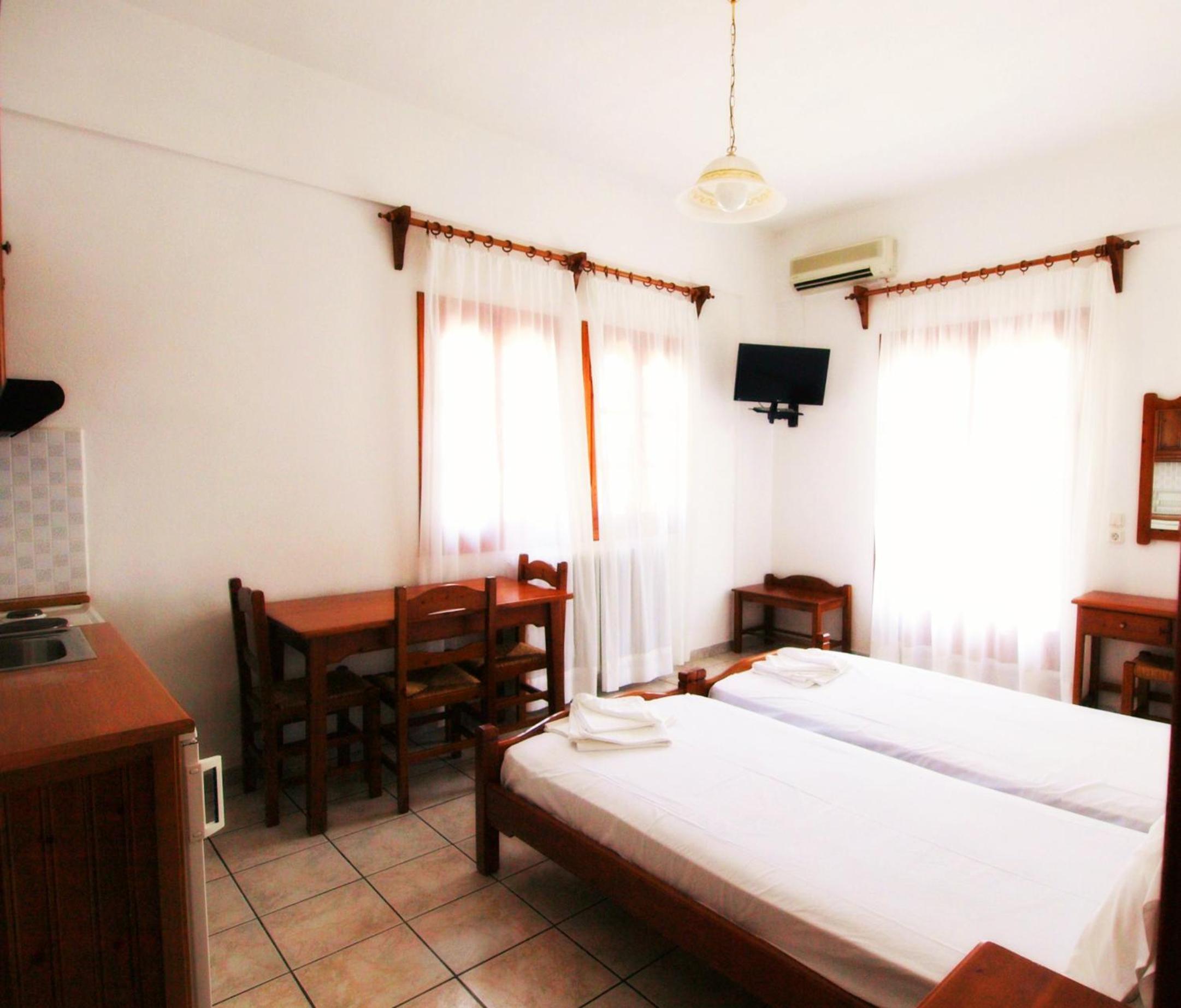 One-Bedroom Apartment with Sea View (4 Adults) photo 2