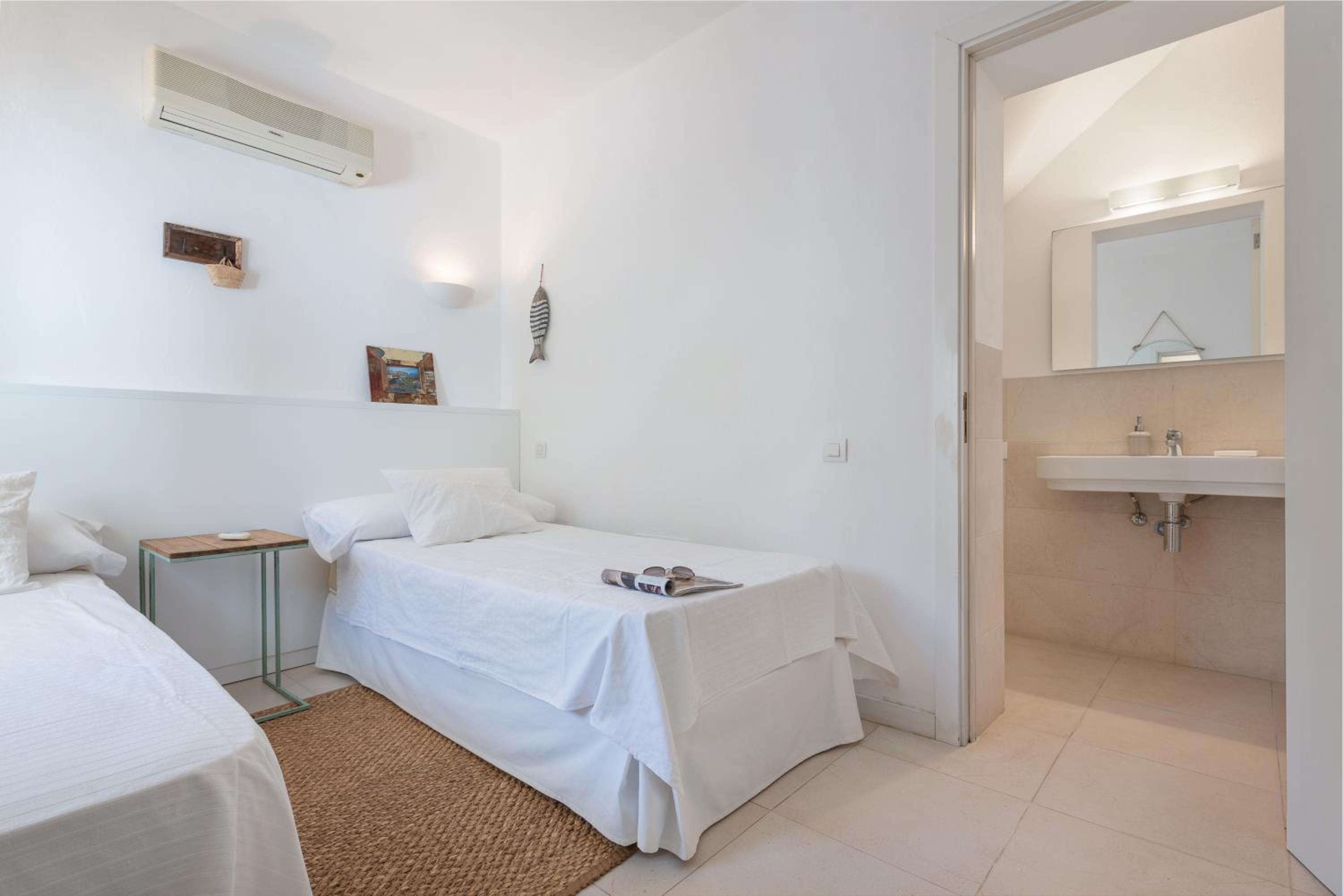 Villa with Sea View photo 2