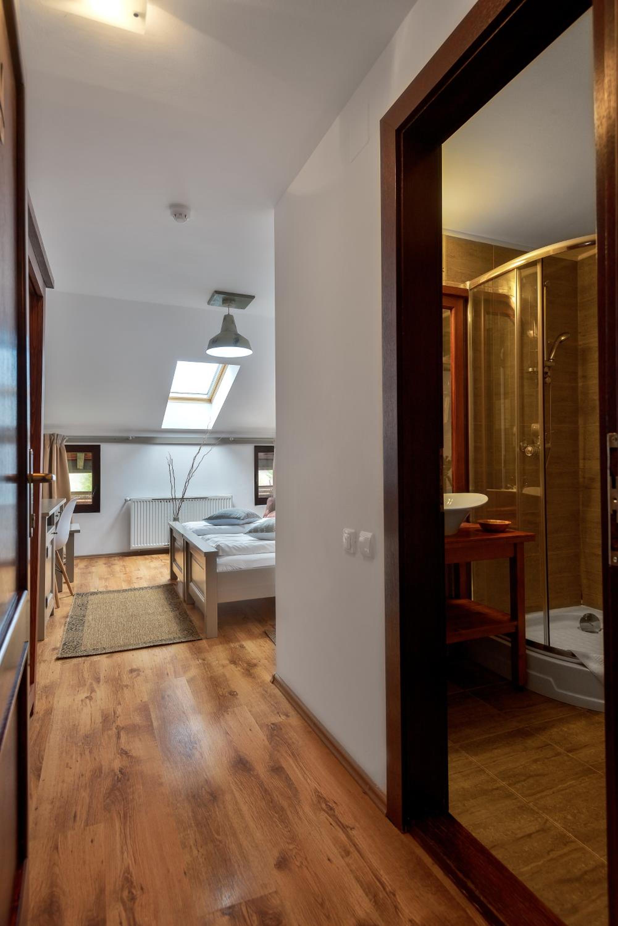 Budget Double or Twin Room - Photo 7