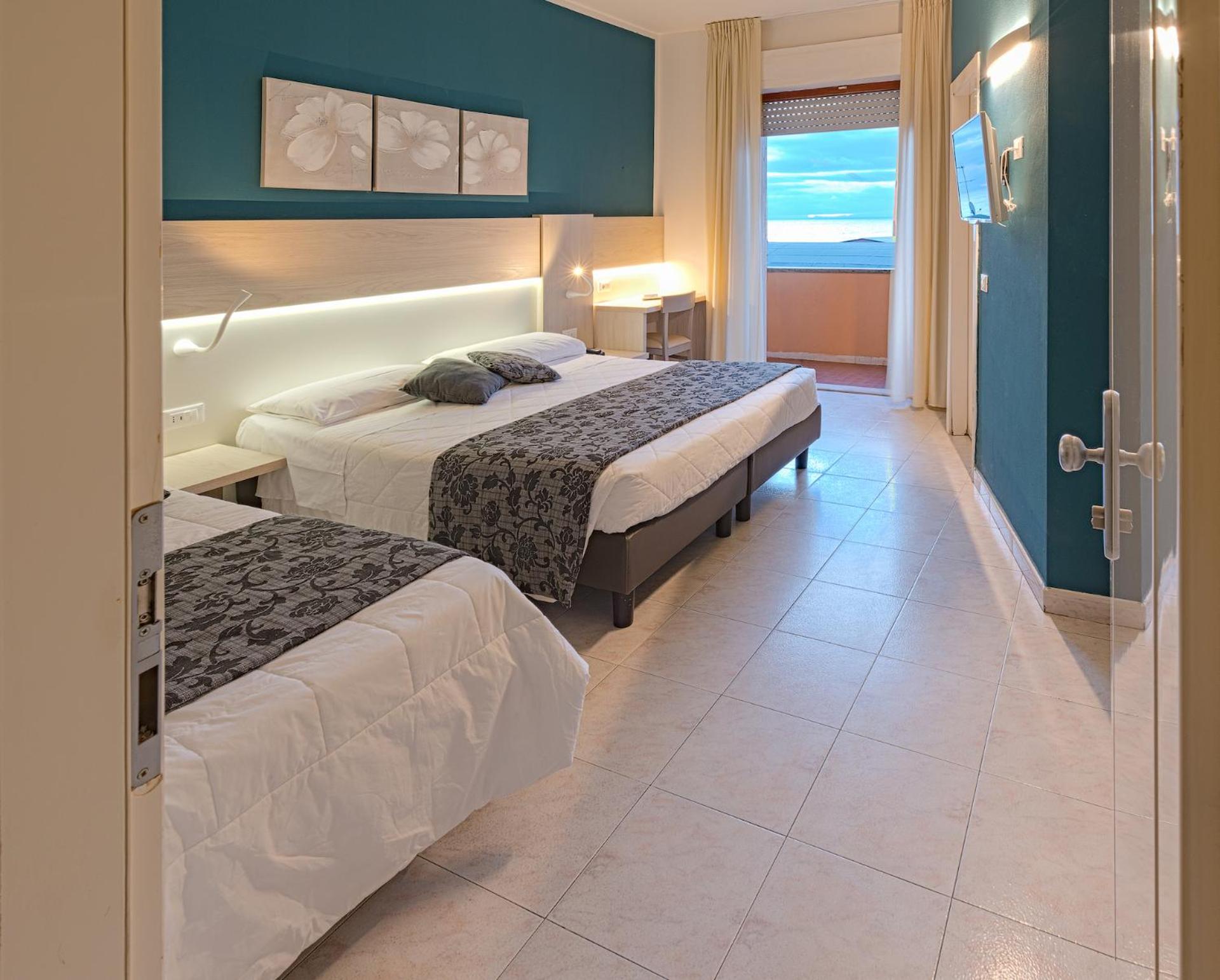 Superior Triple Room - Photo 1