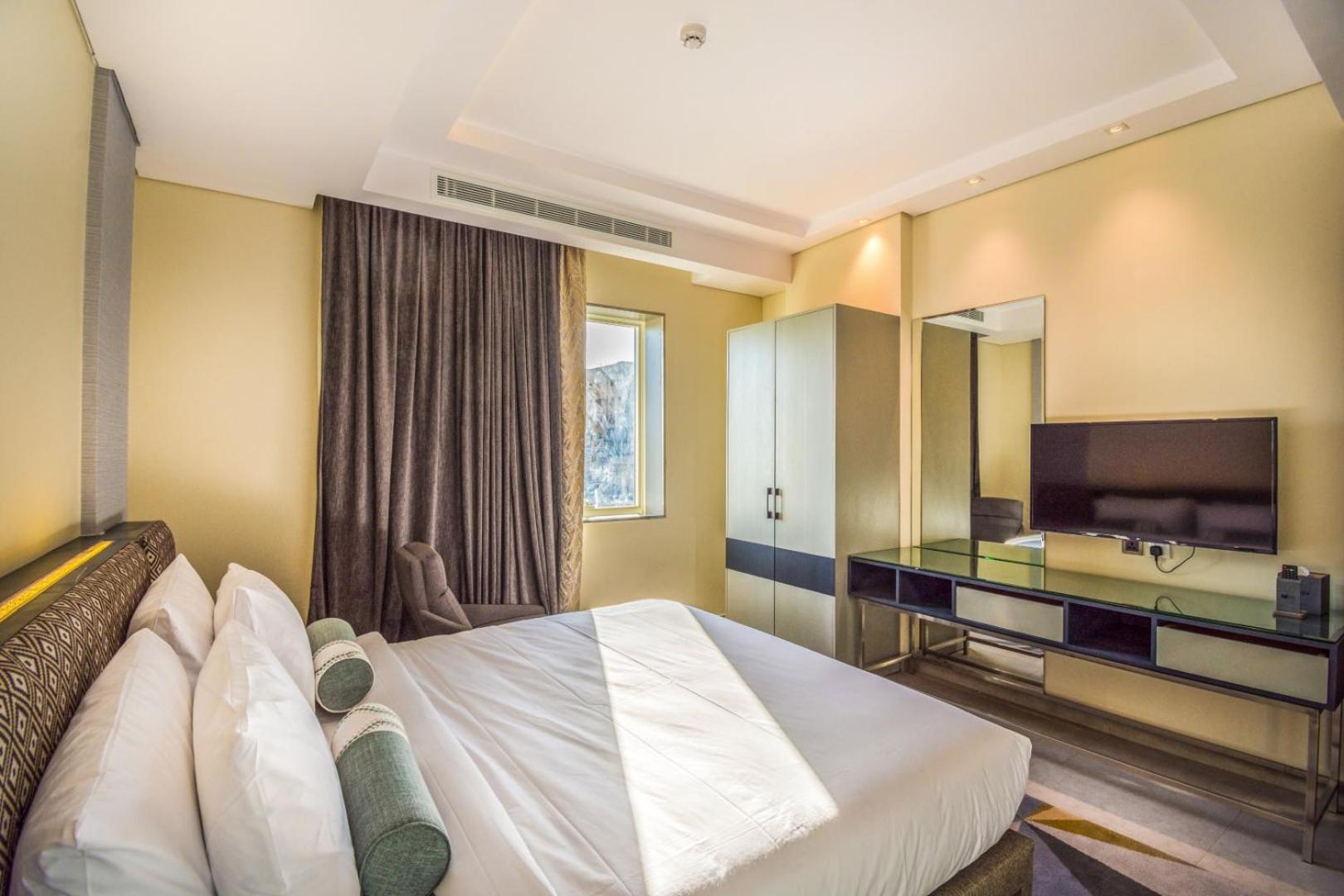 Standard King Room - Photo 1