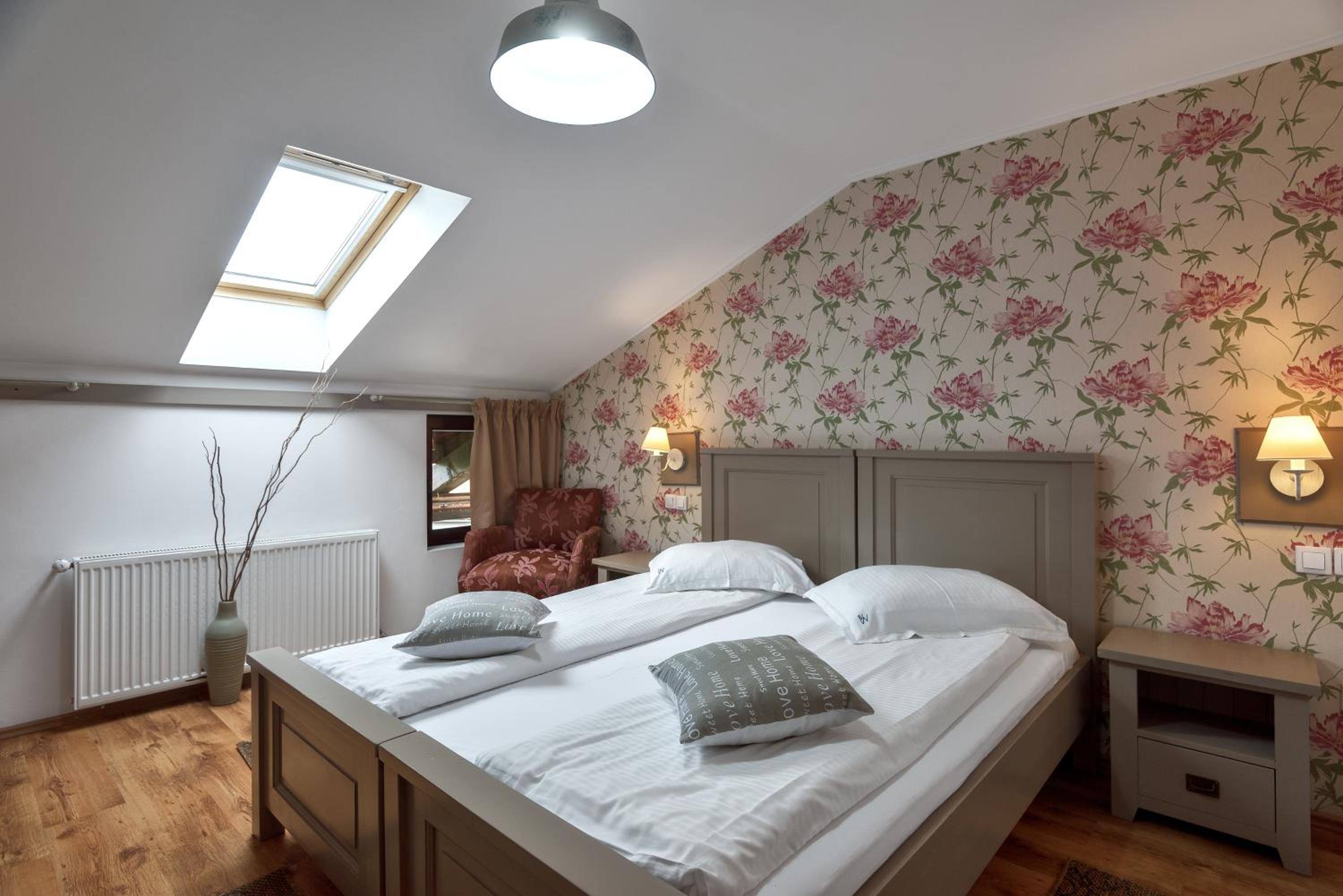Budget Double or Twin Room - Photo 3