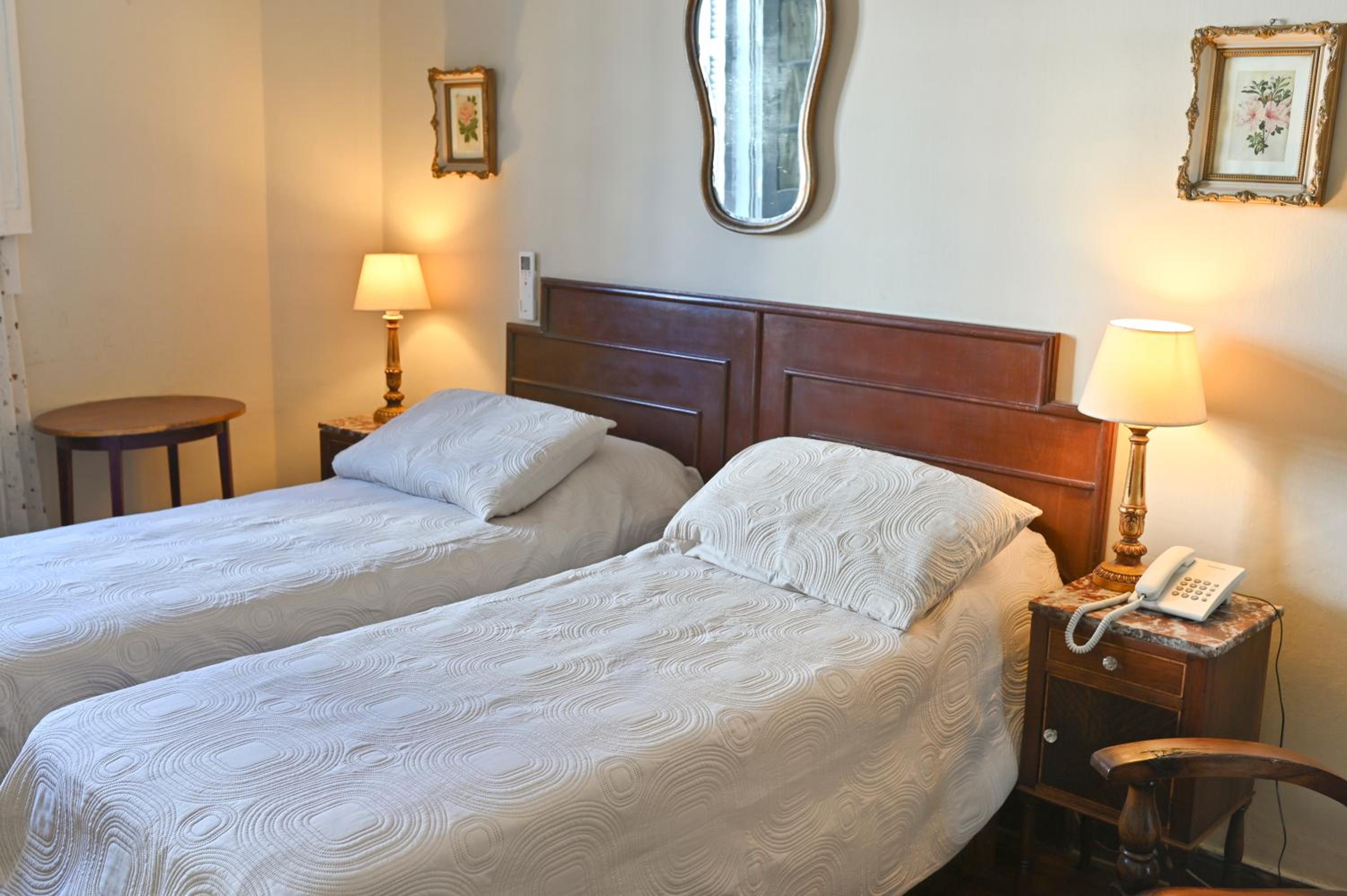 Double or Twin Room photo 3