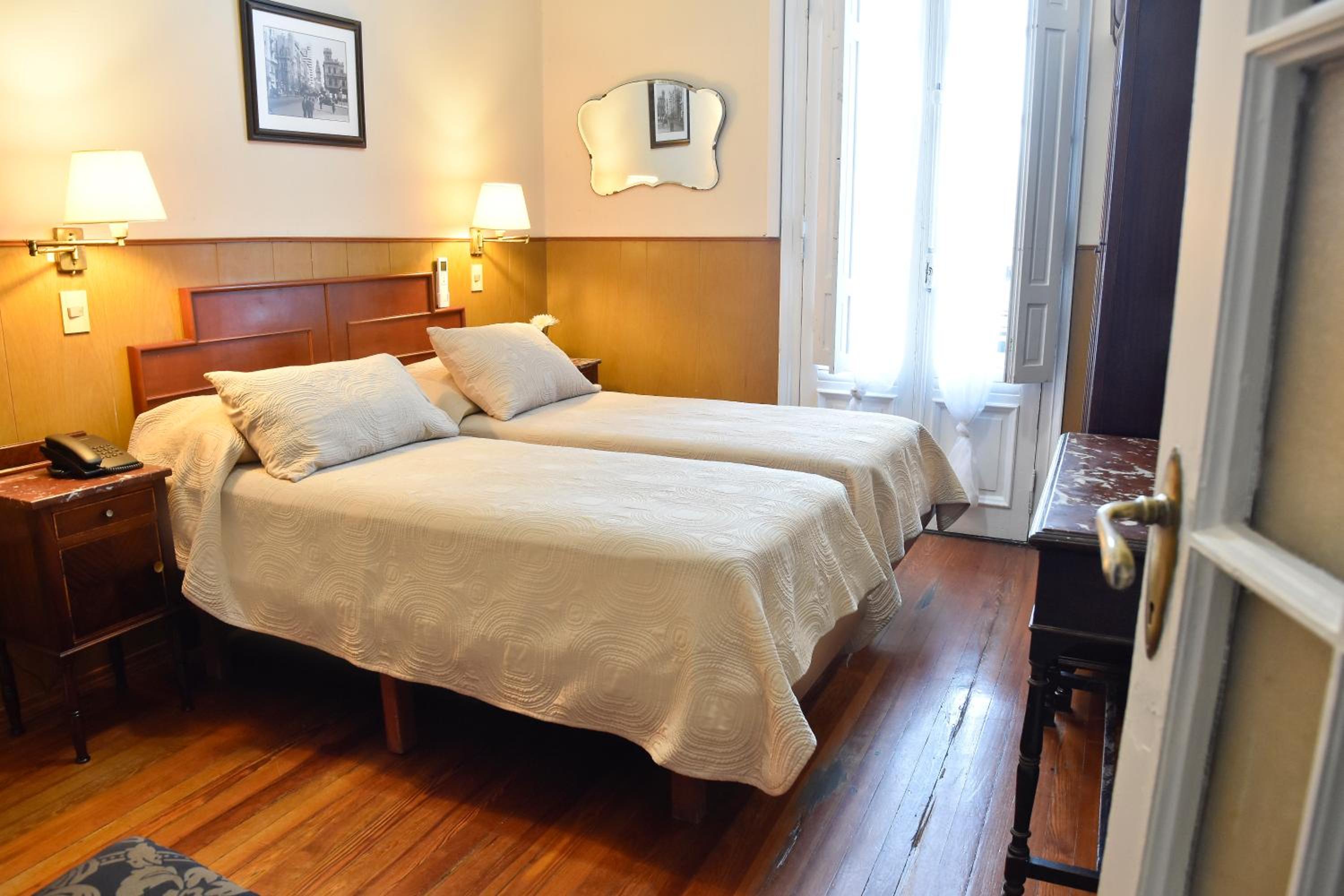 Double or Twin Room photo 1
