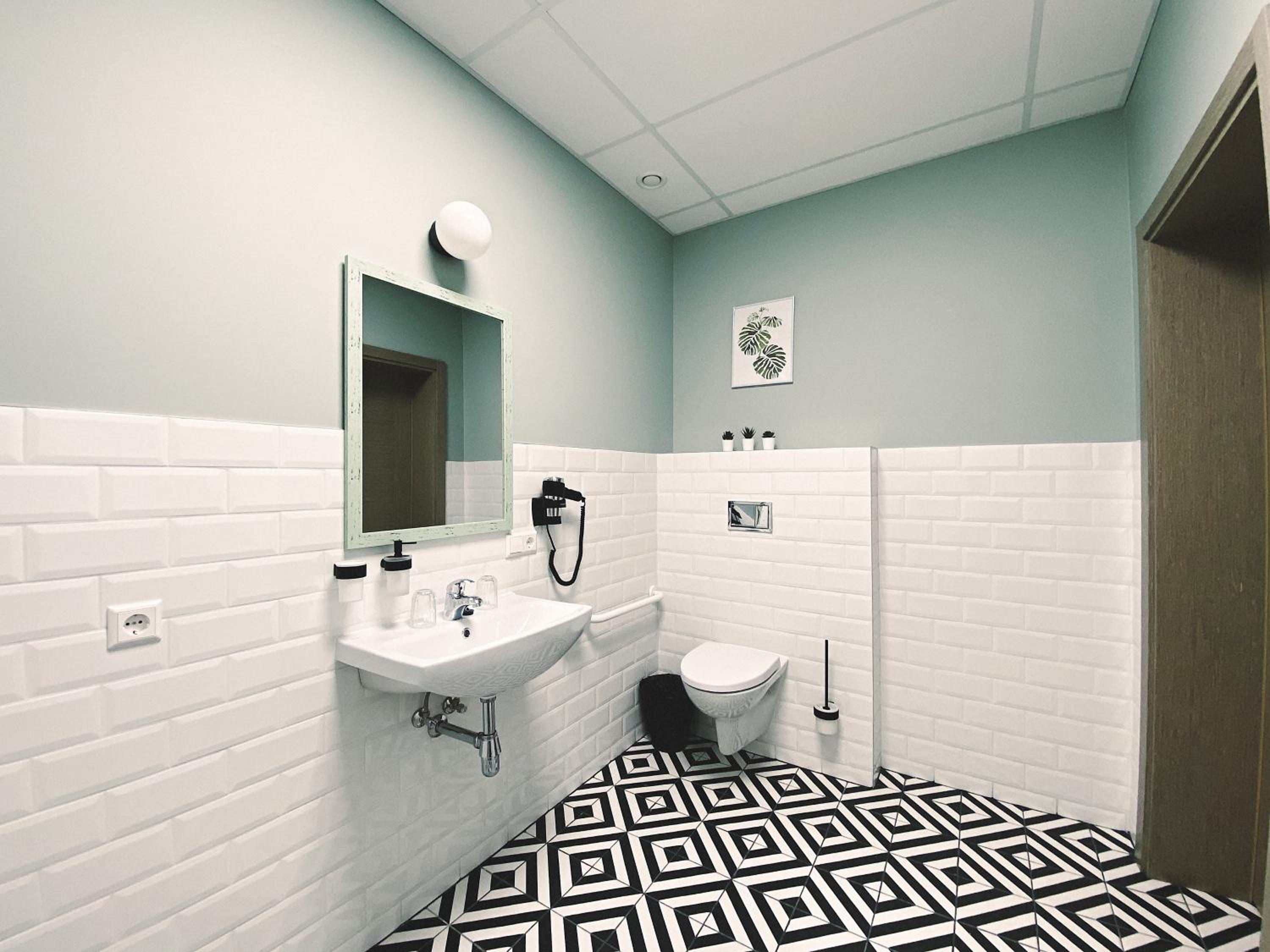 Standard Triple Room - Photo 5