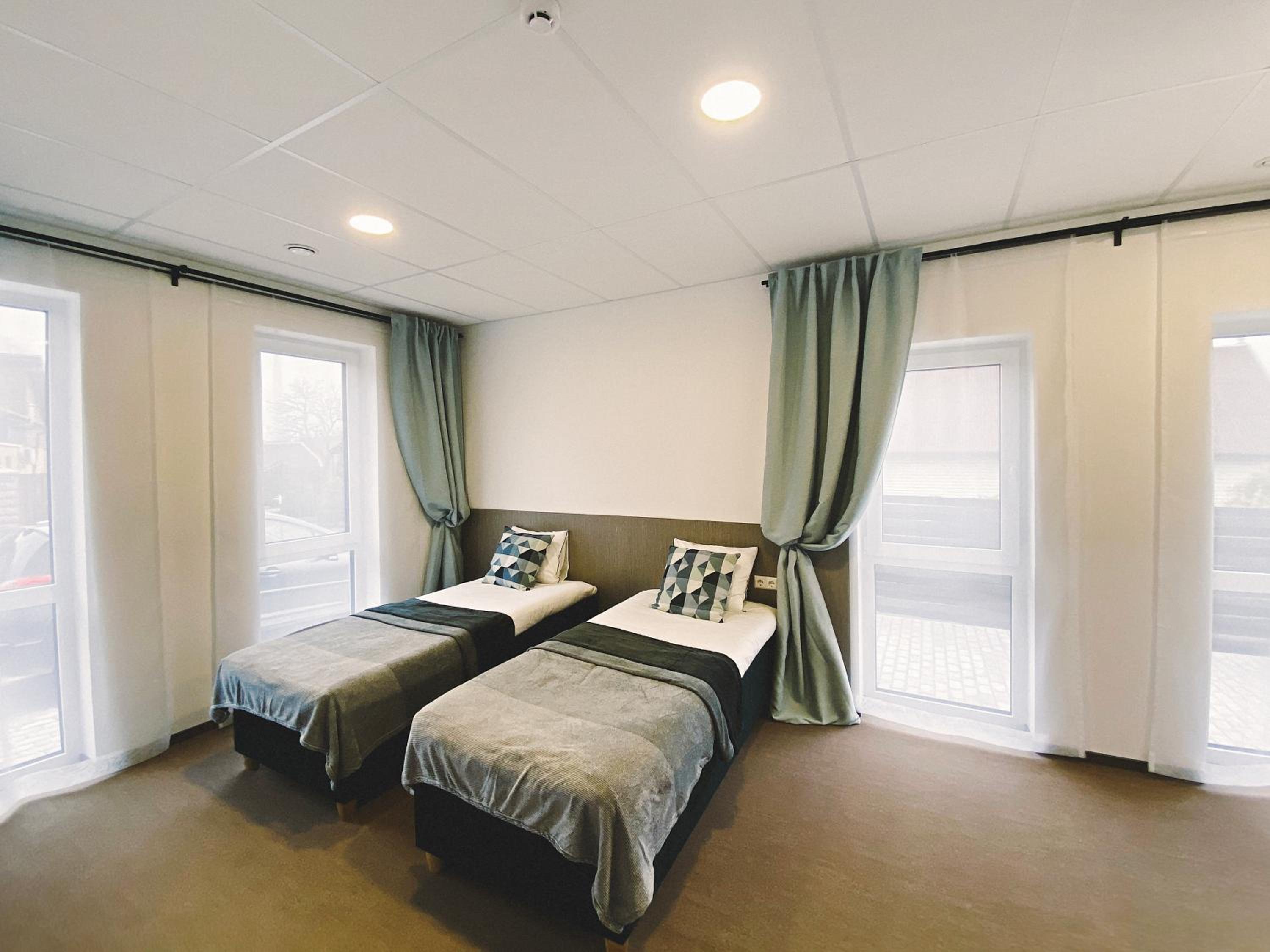 Small Twin Room - Photo 1