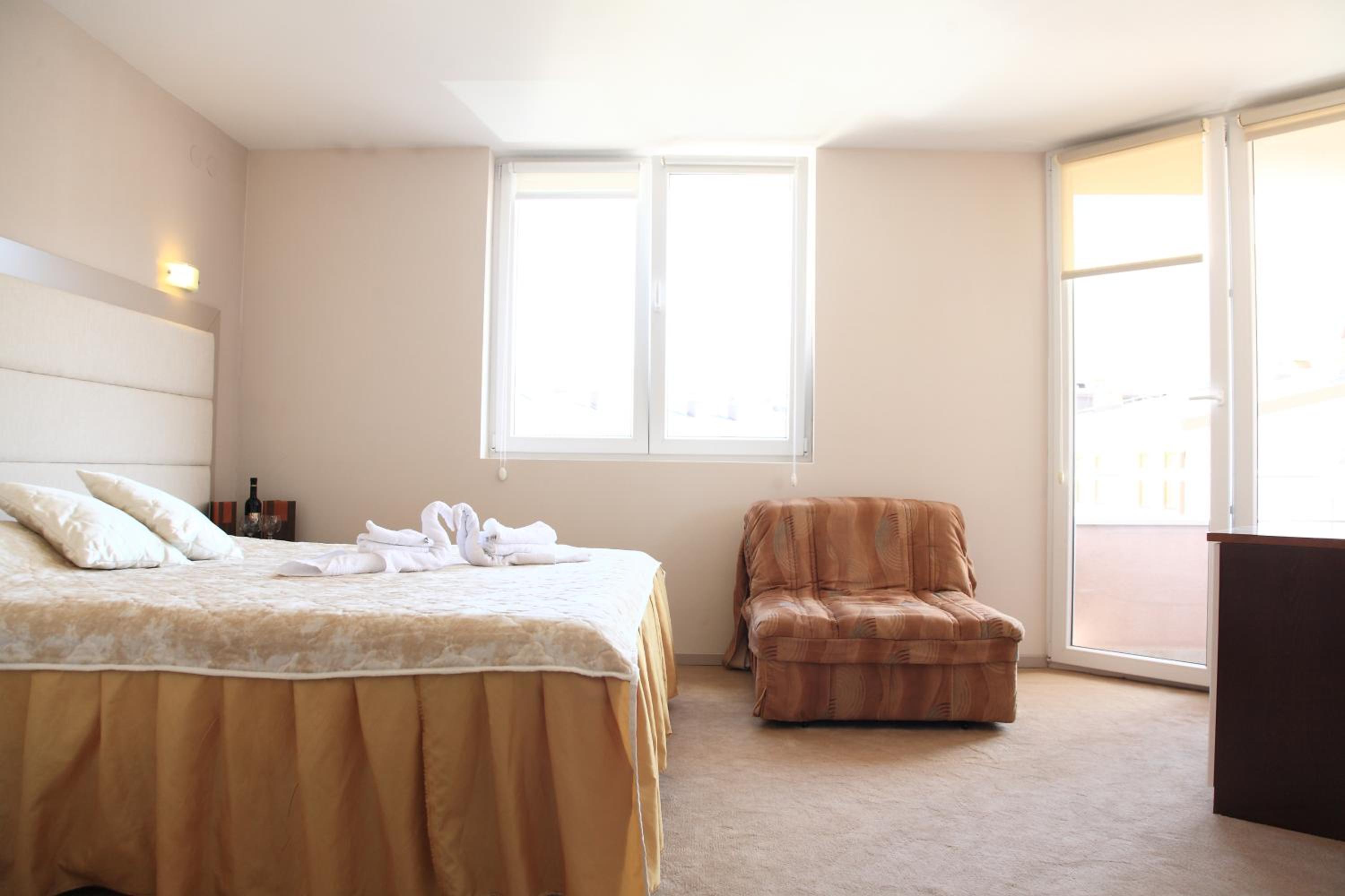 Double Room with Lake View