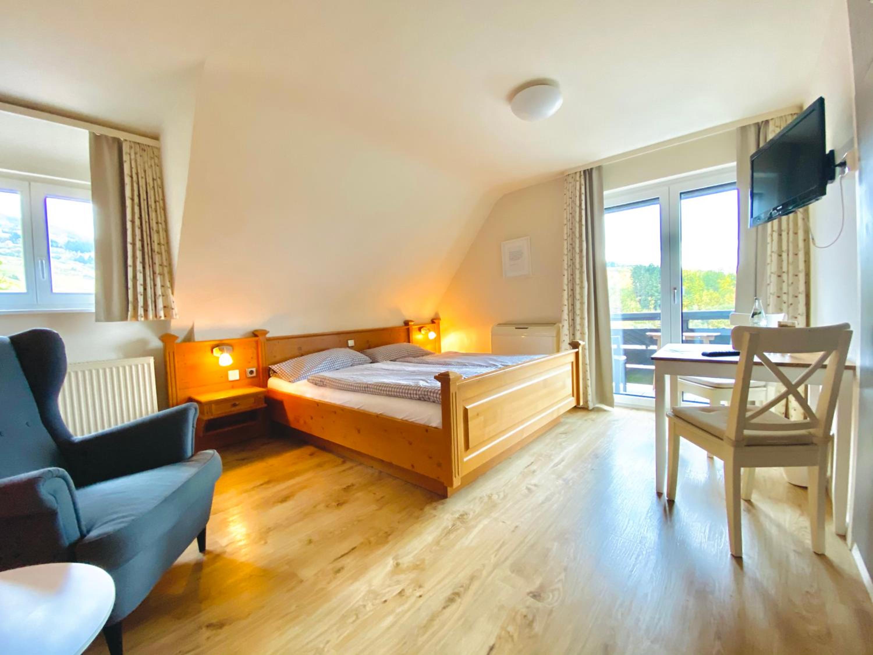 Double Room - Photo 4