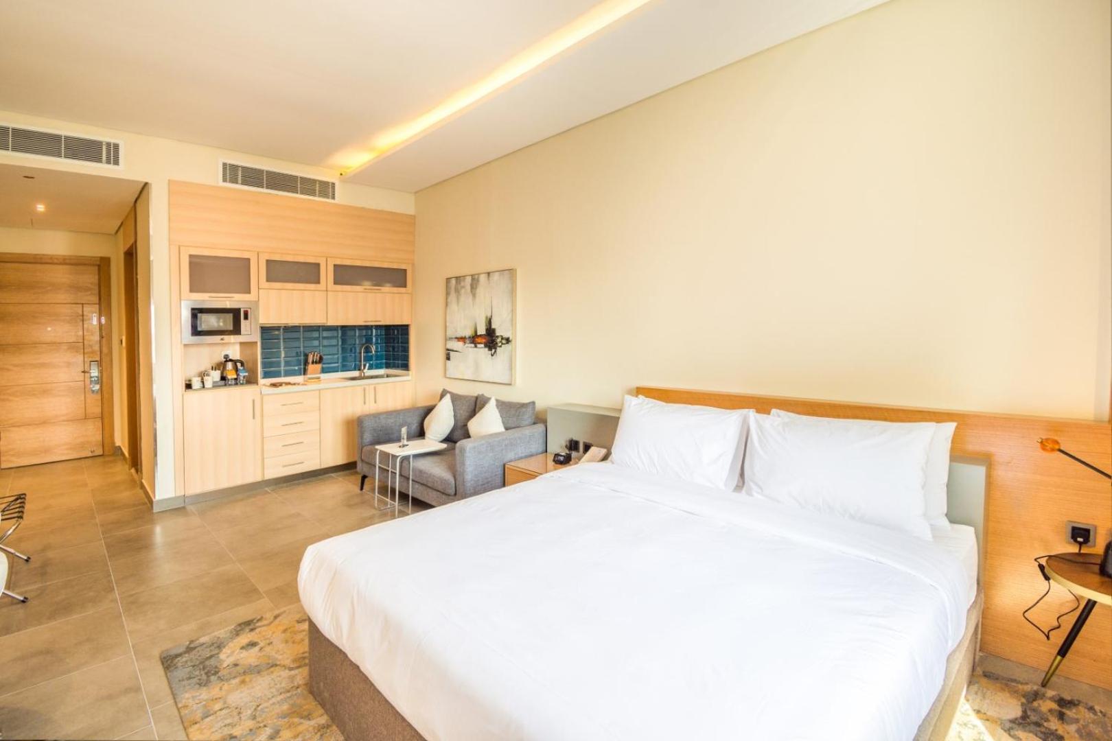 Deluxe Room - Photo 3