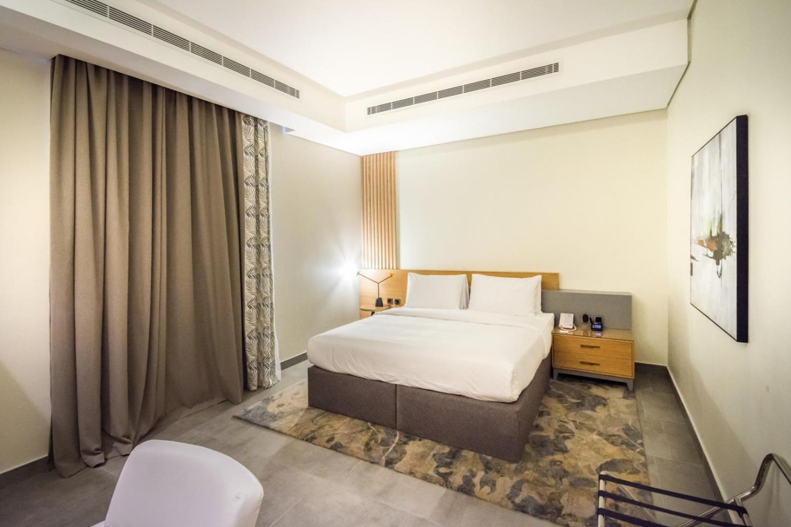 Standard King Room - Photo 1