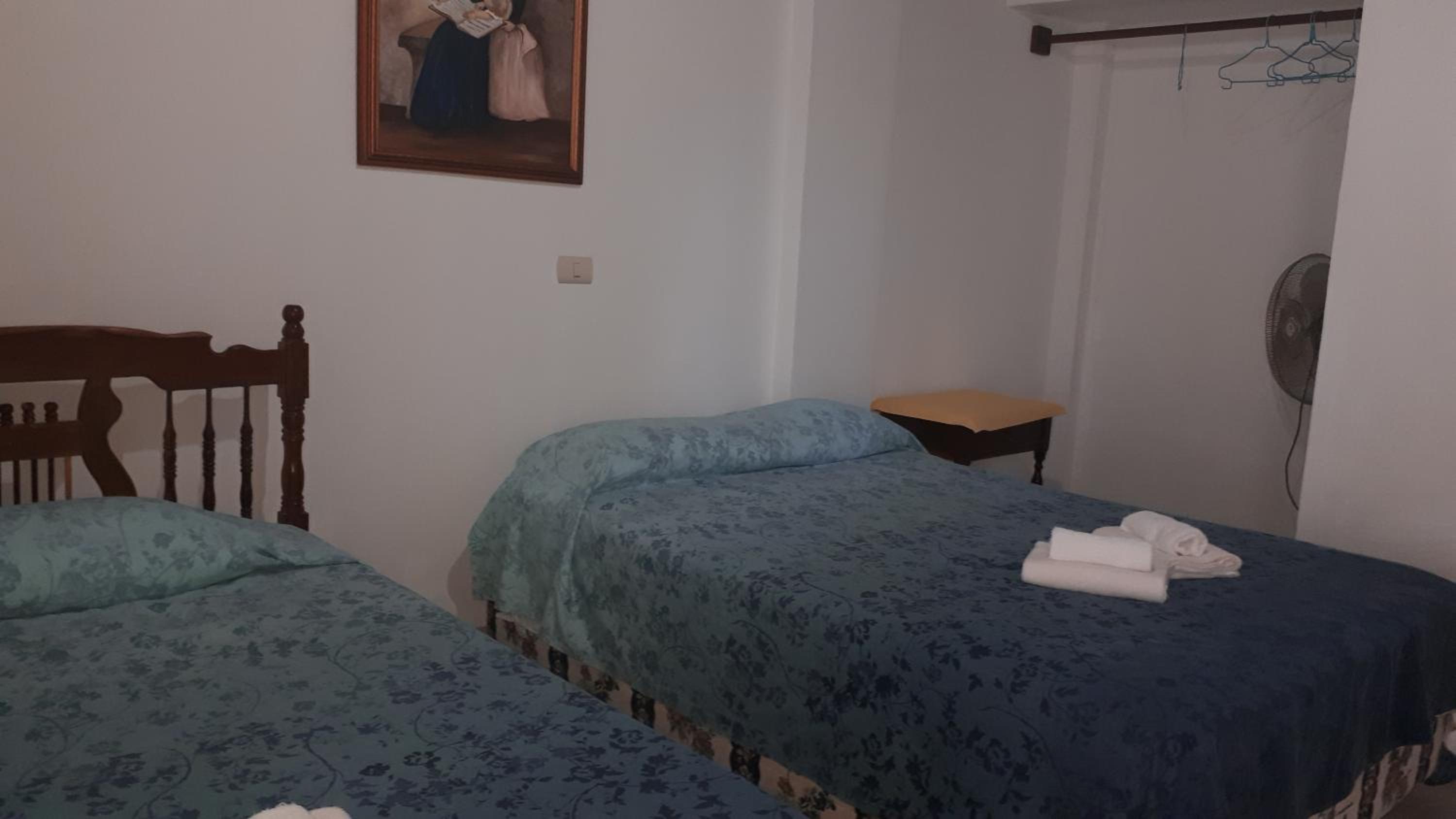 Quadruple Room - Disability Access photo 3