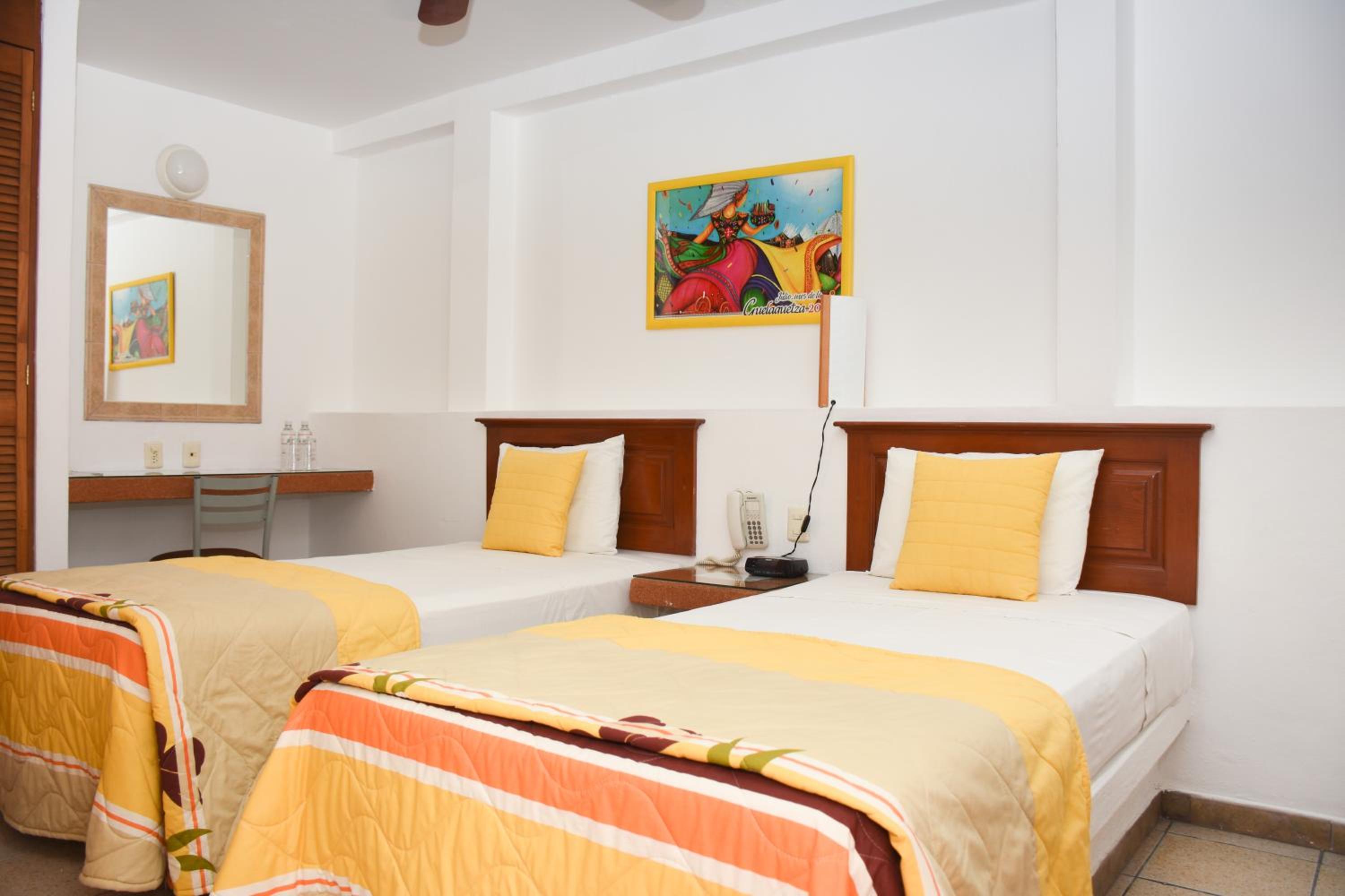 Double Room with Two Single Beds photo 3