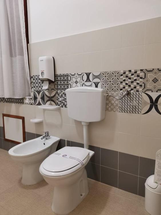 Deluxe Quadruple Room - Photo 6