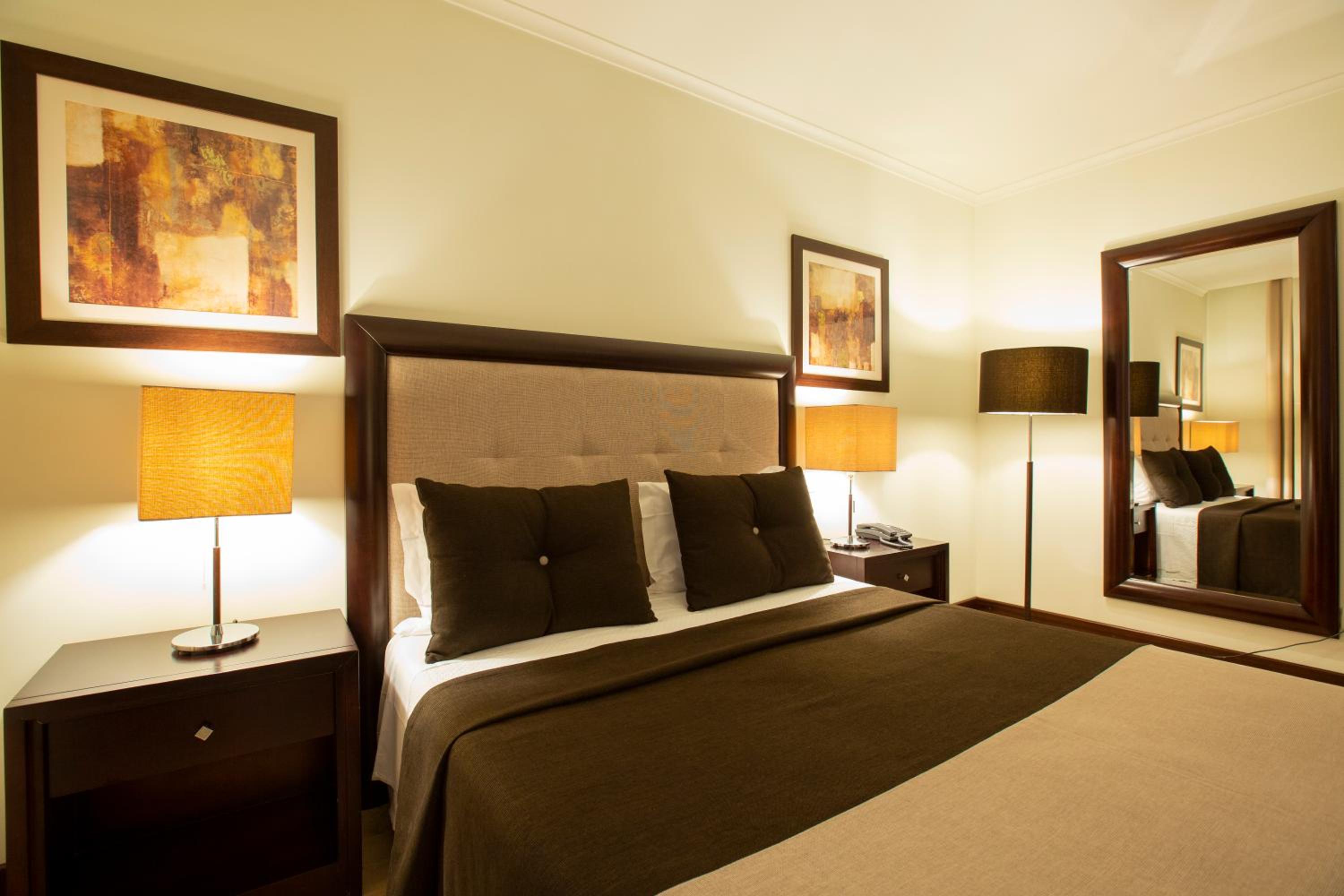 Double or Twin Room - Photo 5