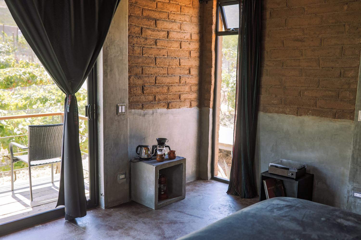 King Suite with Balcony photo 2