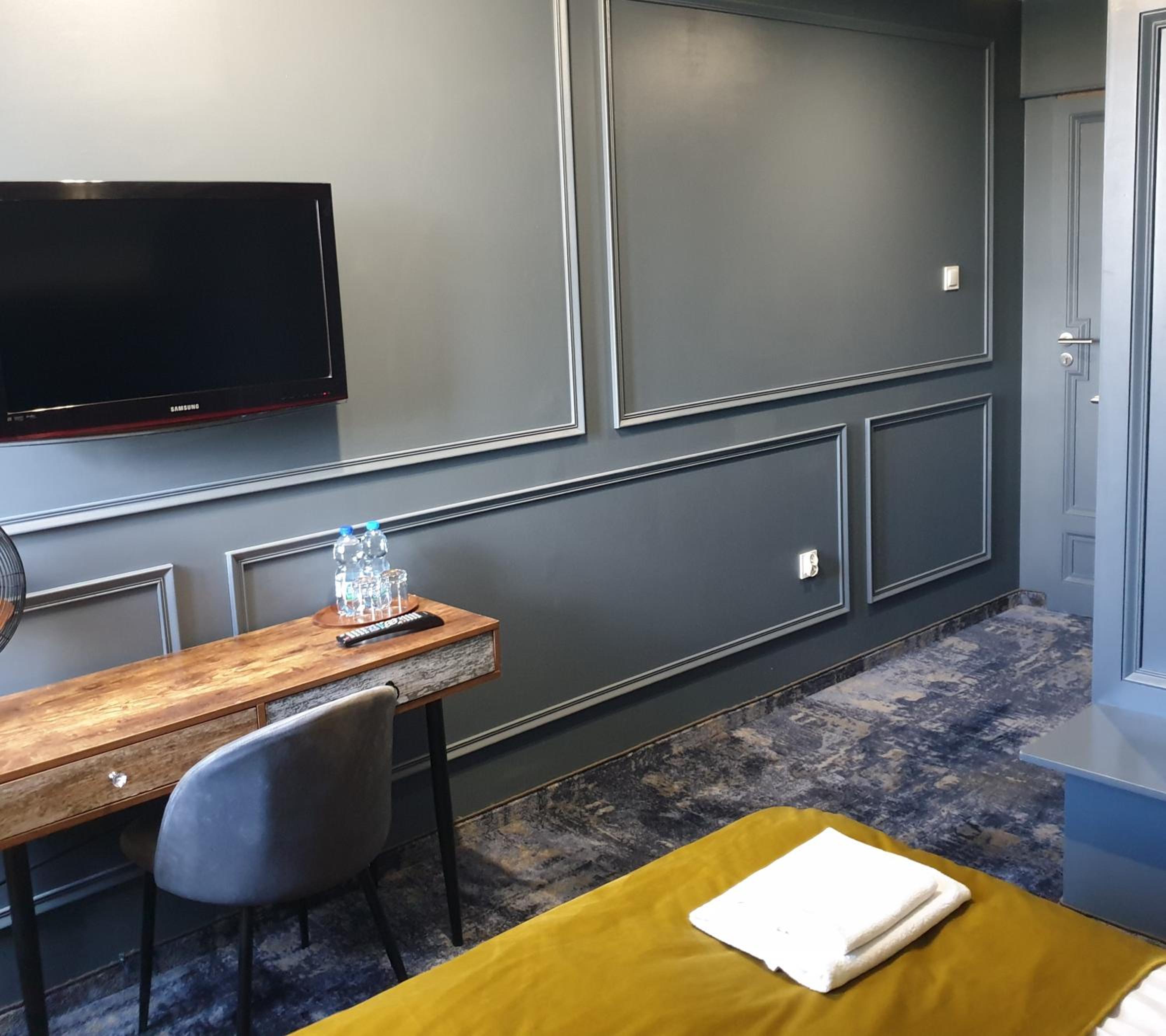 Double Room - Photo 4