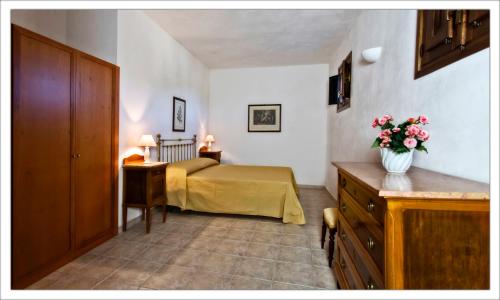 One-Bedroom Apartment (4 Adults) photo 2