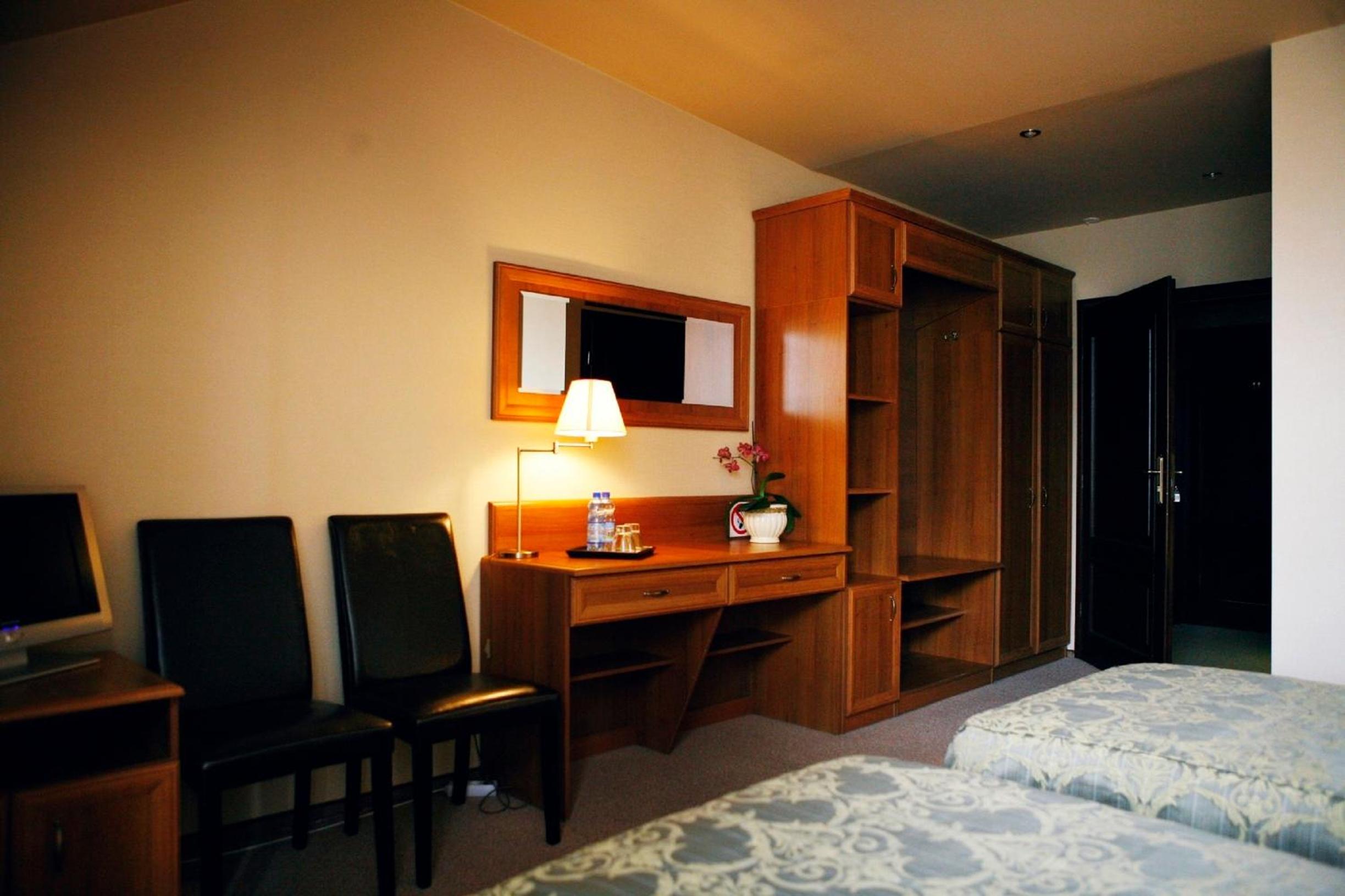 Twin Room - Photo 6