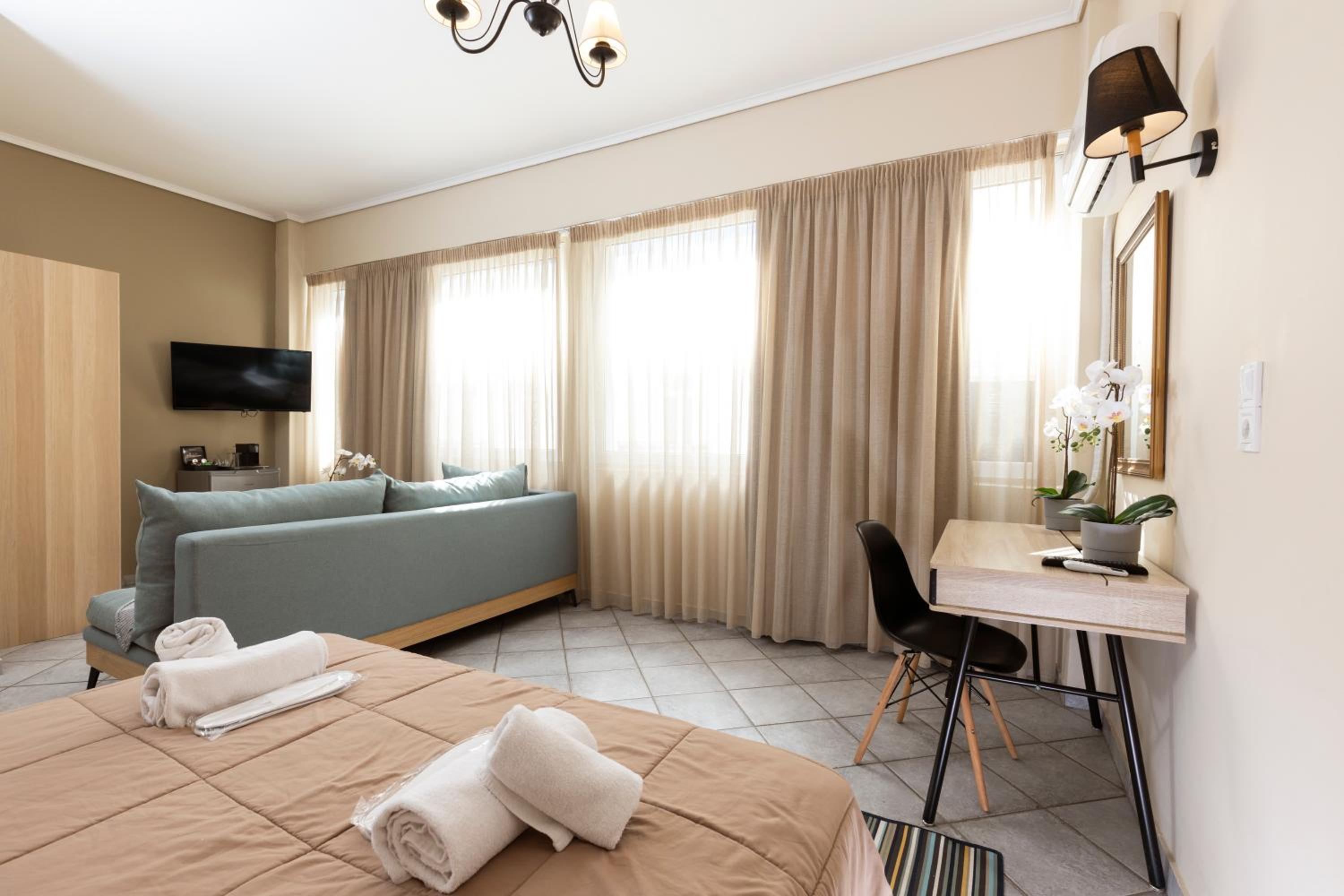 Deluxe Double Room photo 3