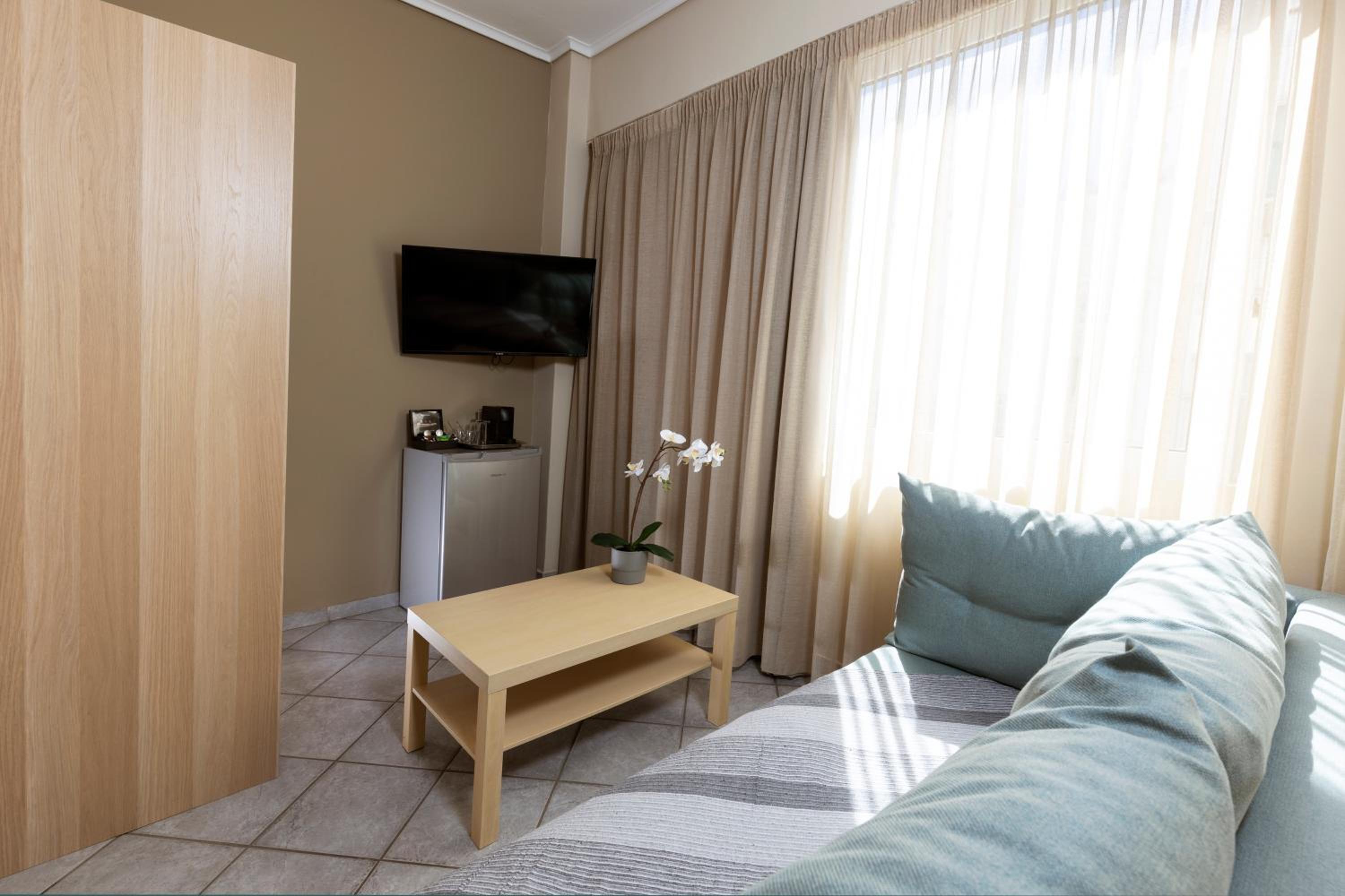 Deluxe Double Room photo 2