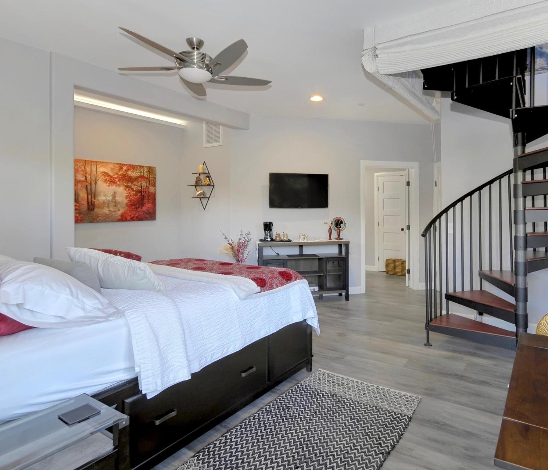 Two-Bedroom House photo 1